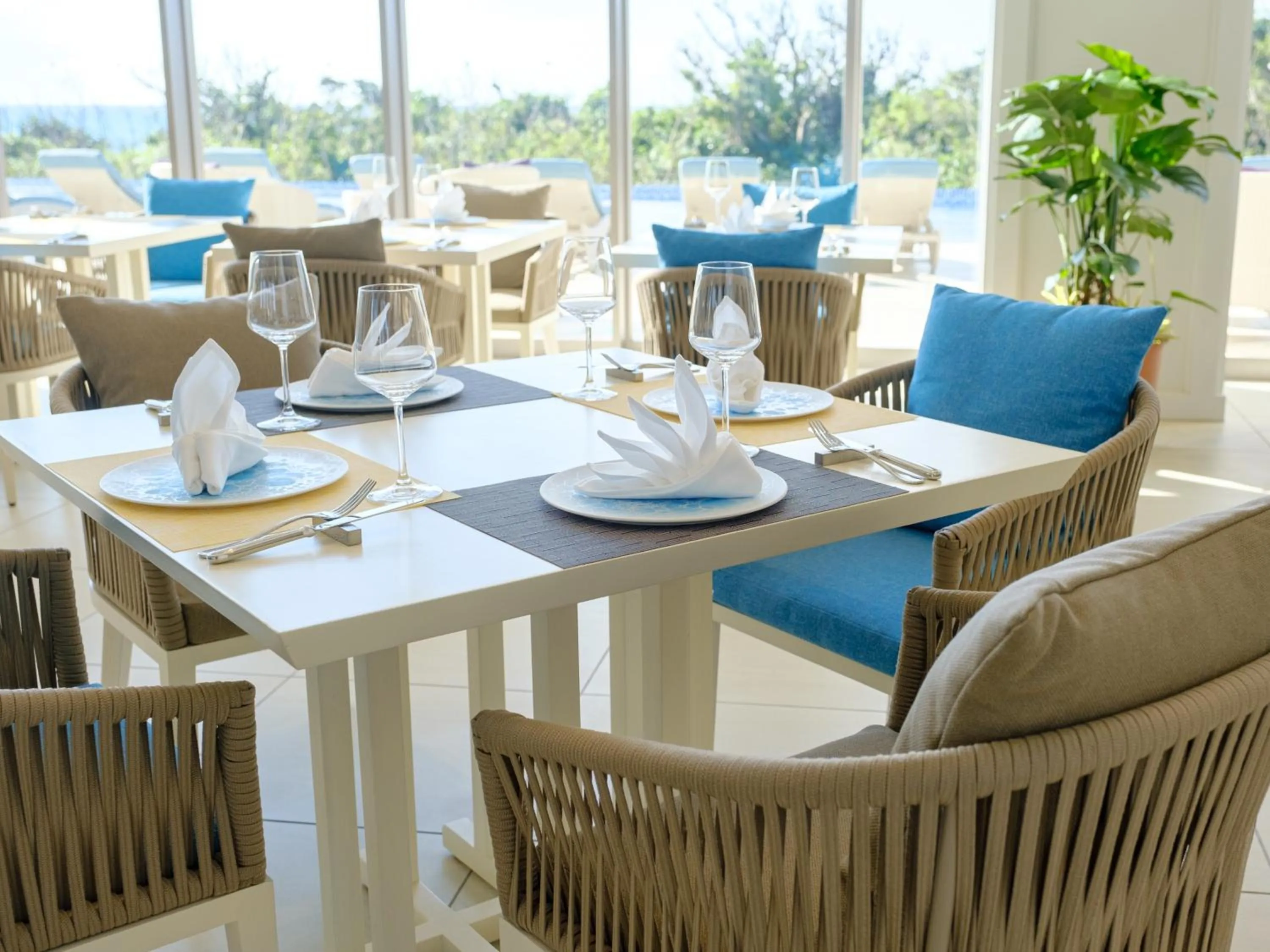 Restaurant/places to eat in Miyakojima Kurima Resort Seawood Hotel