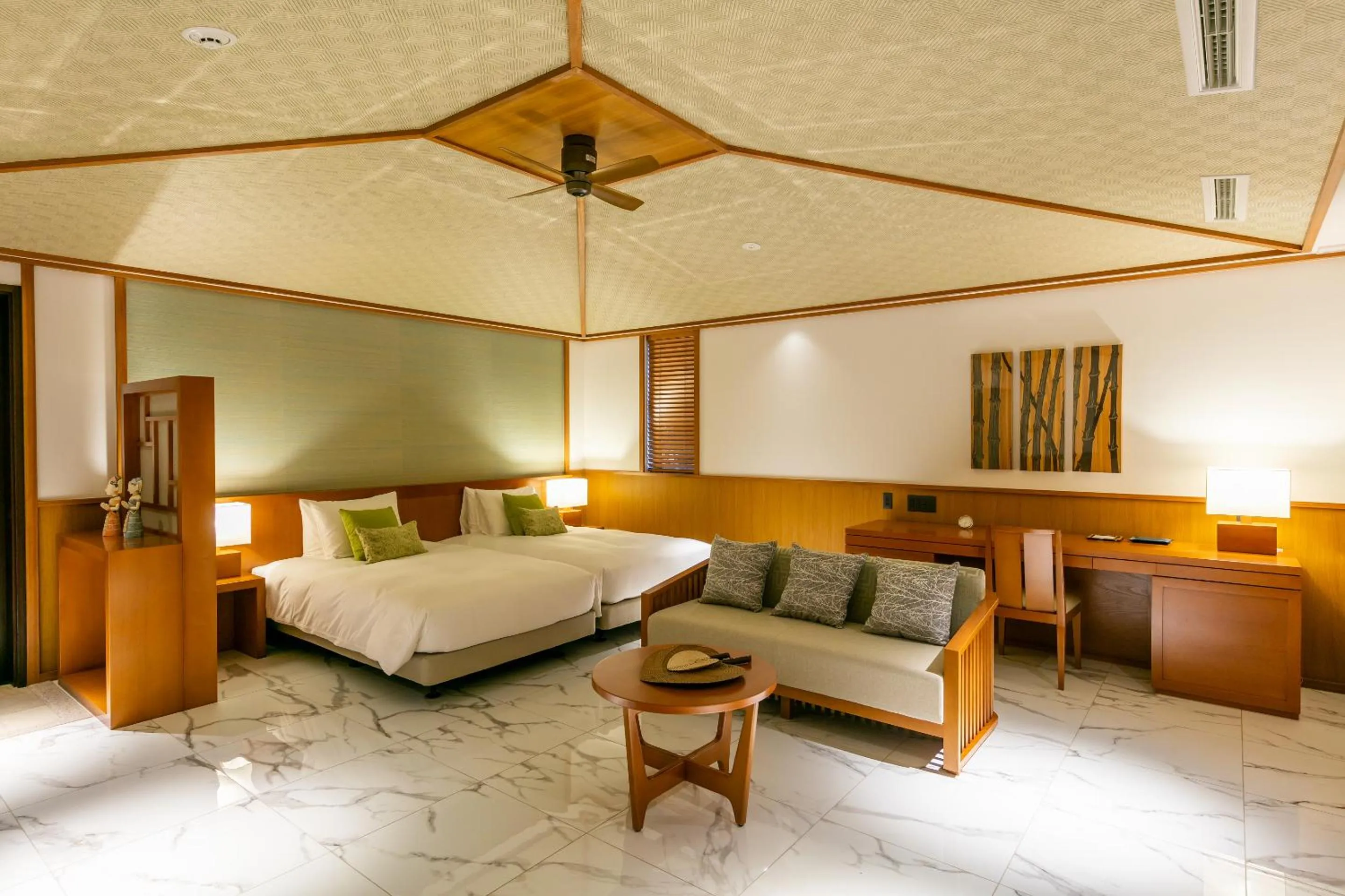 Deluxe Villa in Miyakojima Kurima Resort Seawood Hotel