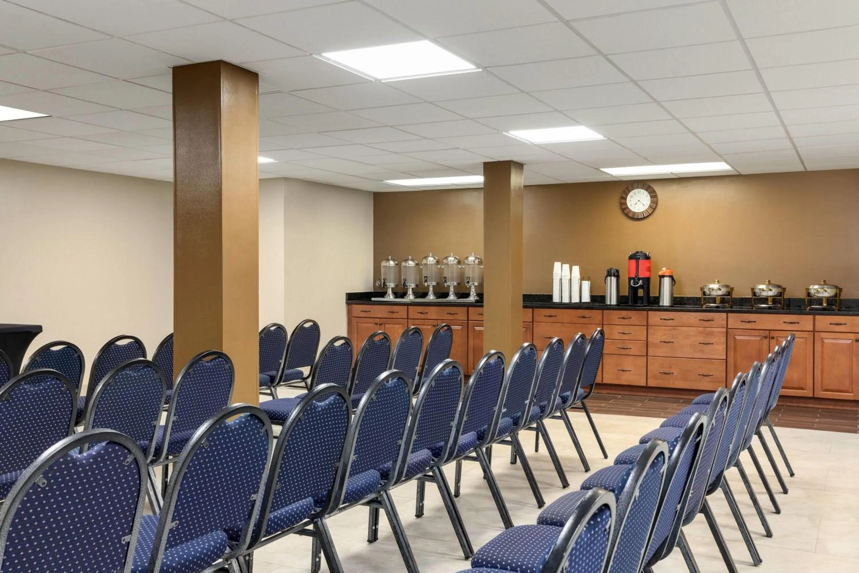 Meeting/conference room in Wyndham Garden Washington DC North