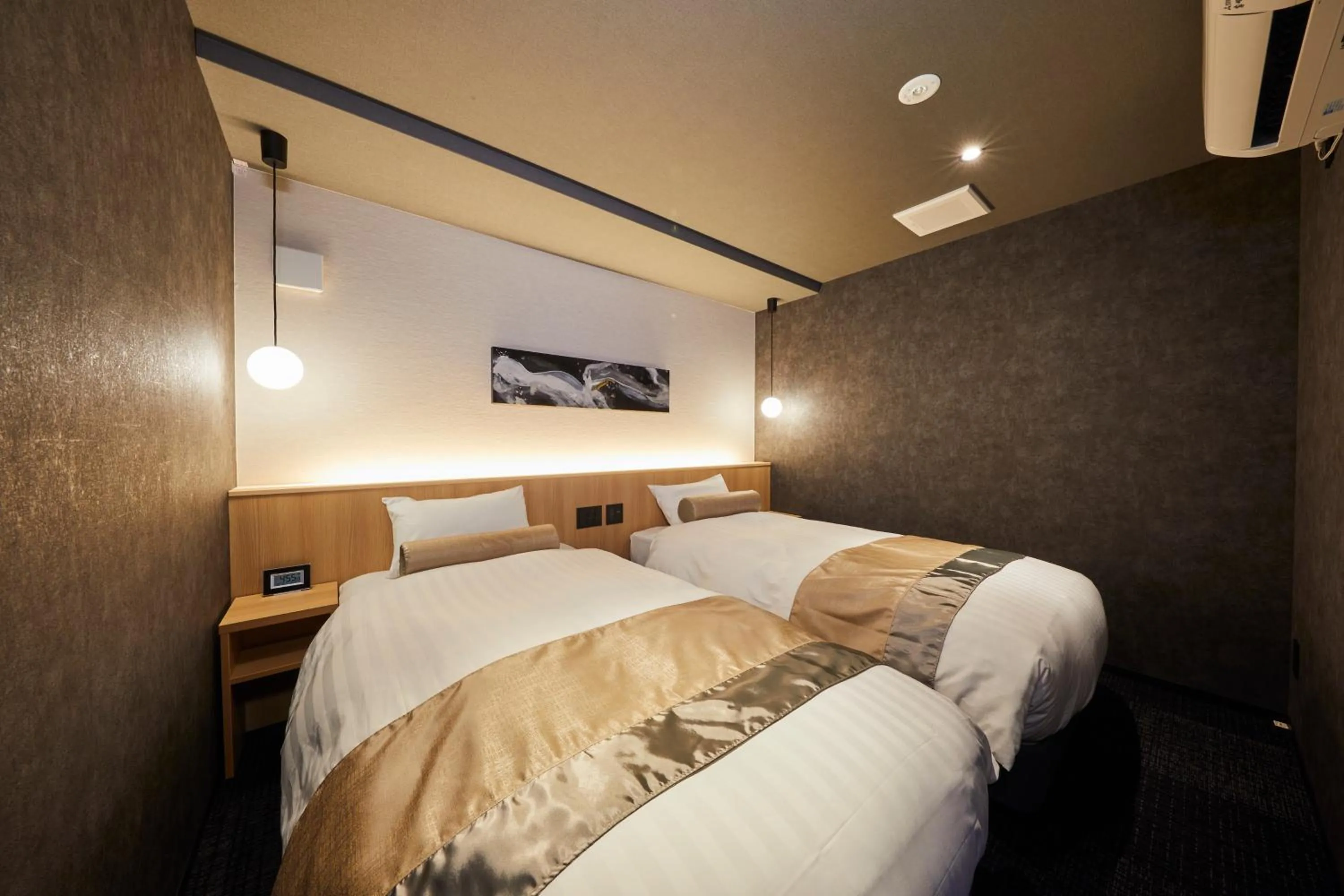 Bed in Rinn Shijo Nishinotoin