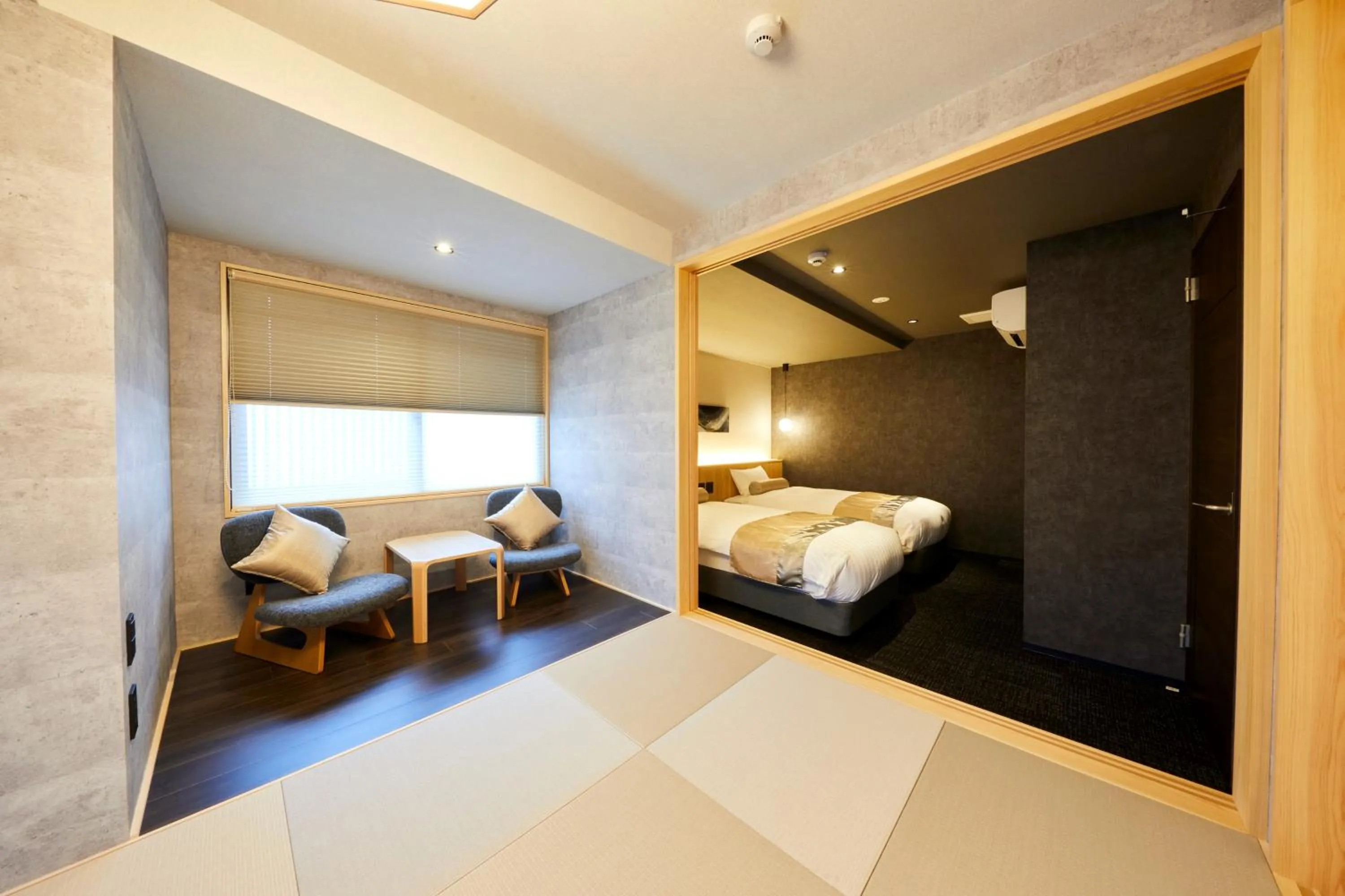 Photo of the whole room, Bed in Rinn Shijo Nishinotoin