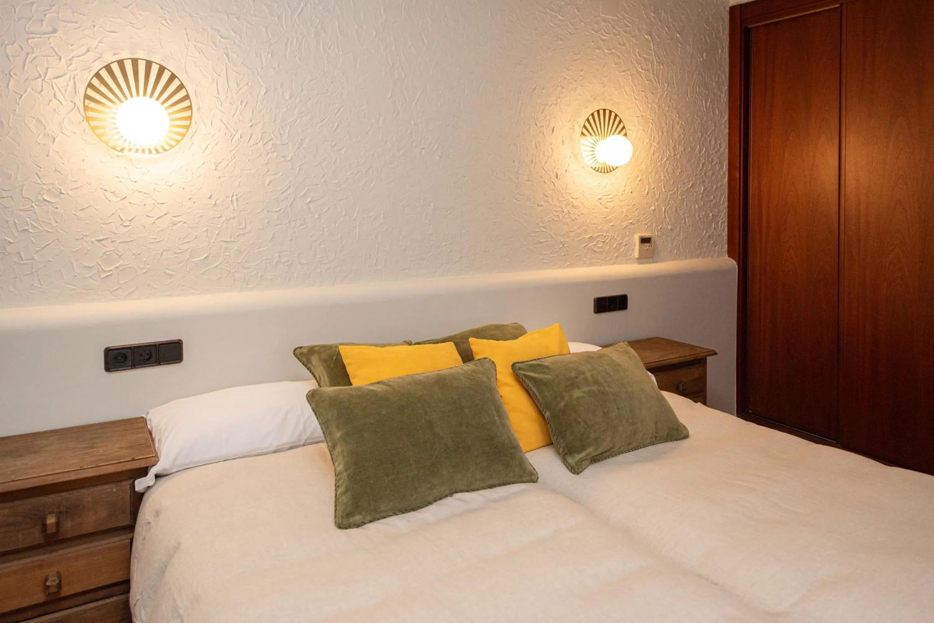 Bed in Hotel Caseta Nova