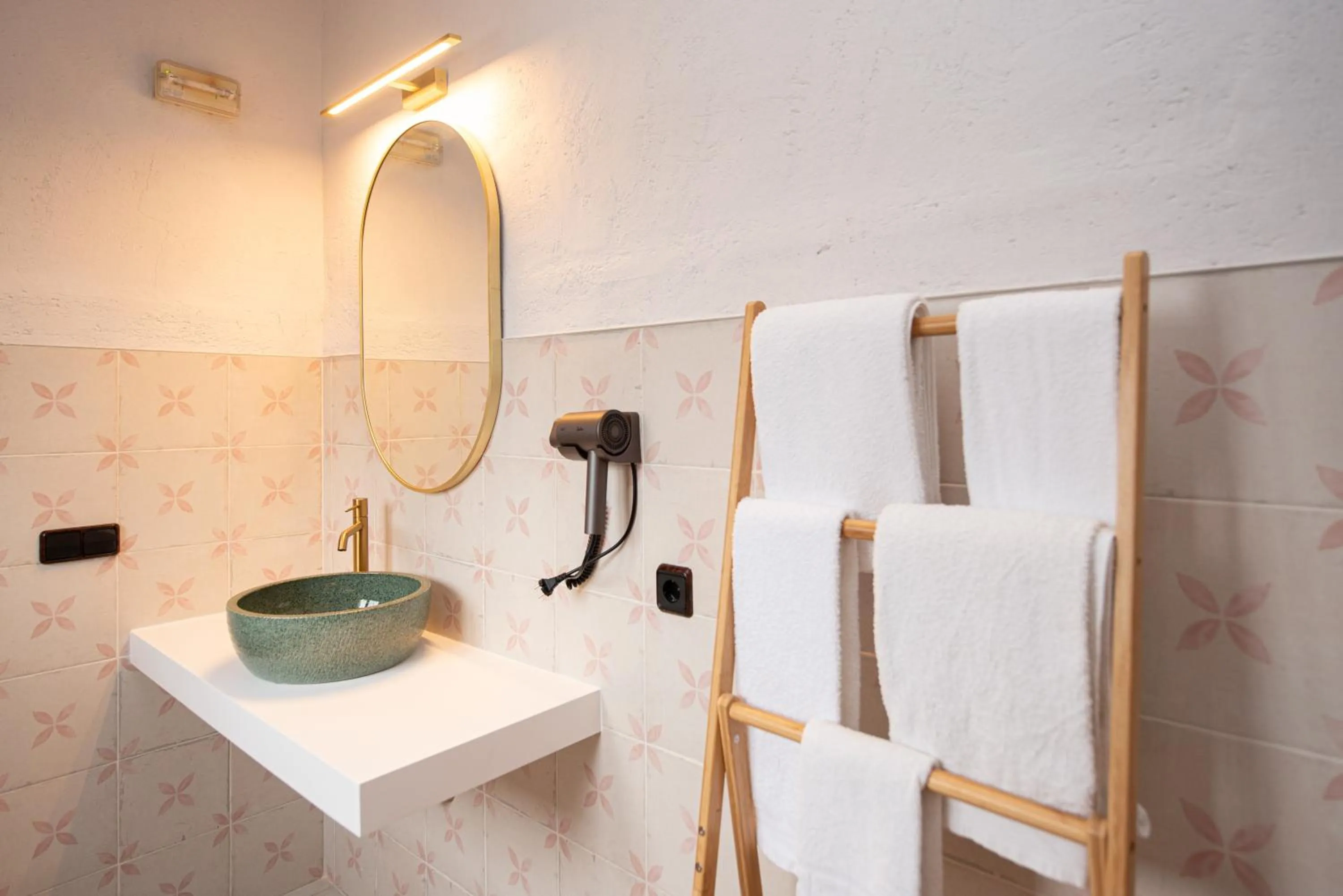 Bathroom in Hotel Caseta Nova