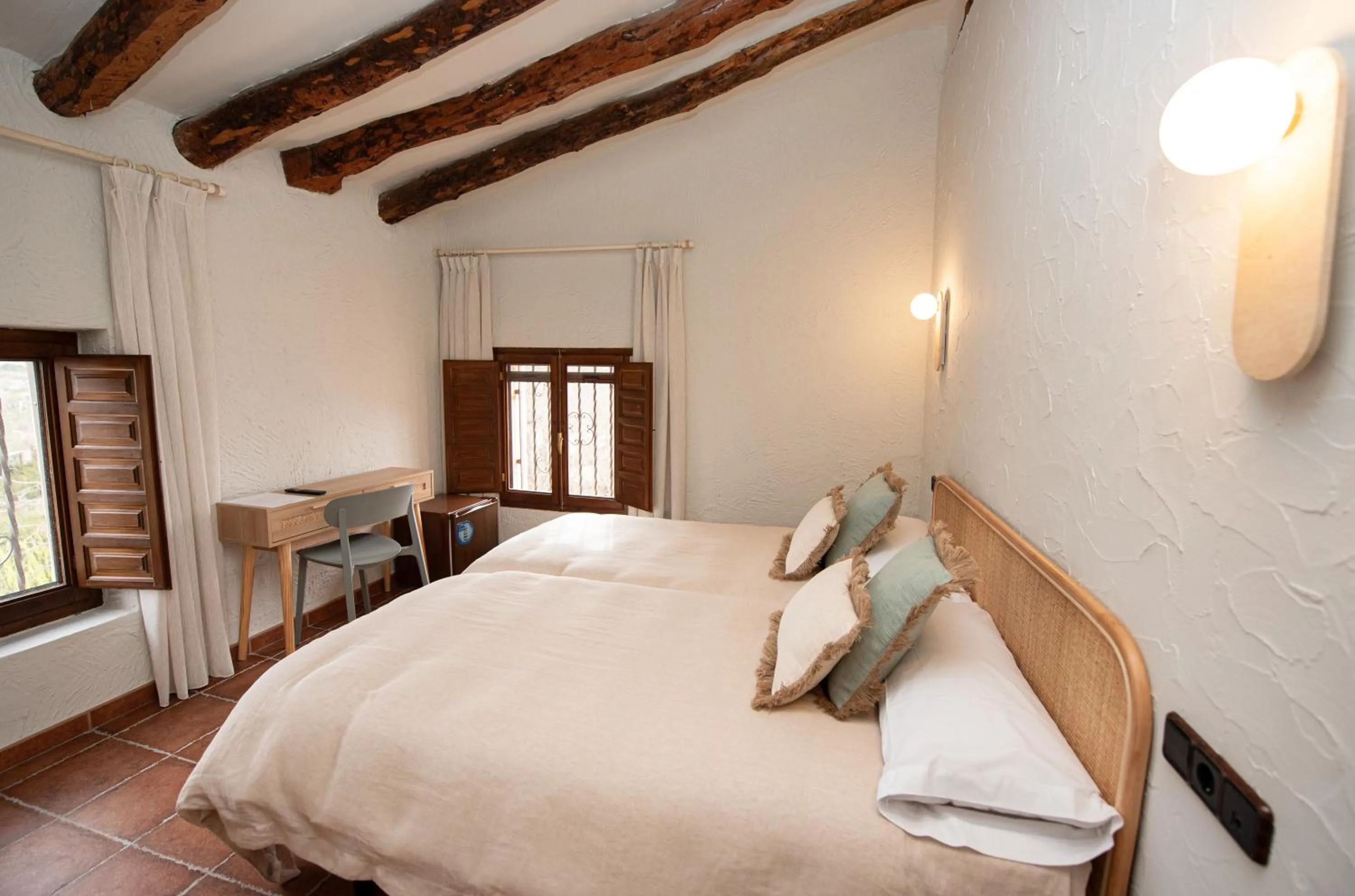 Photo of the whole room, Bed in Hotel Caseta Nova