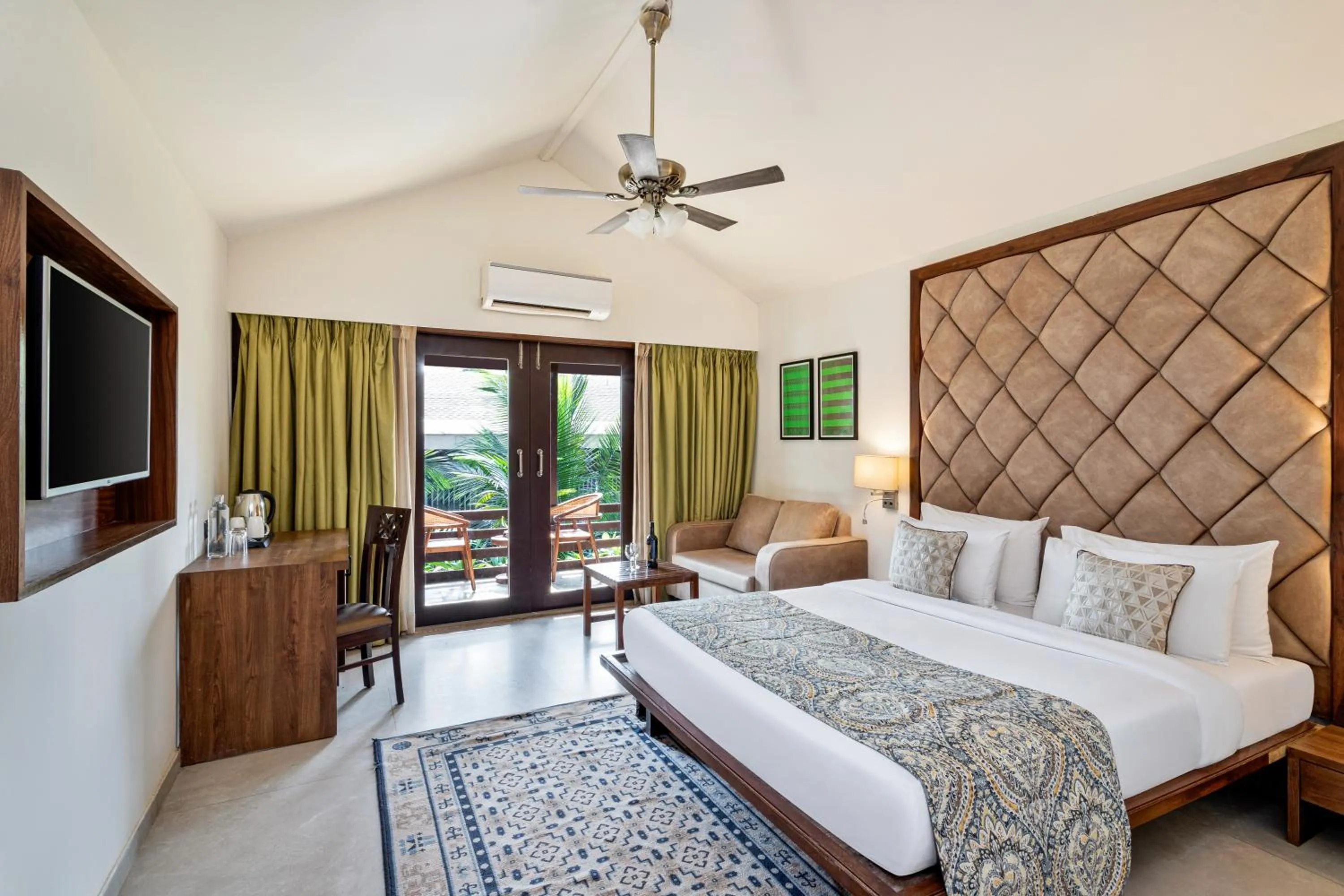 Bedroom, Bed in Riva Beach Resort