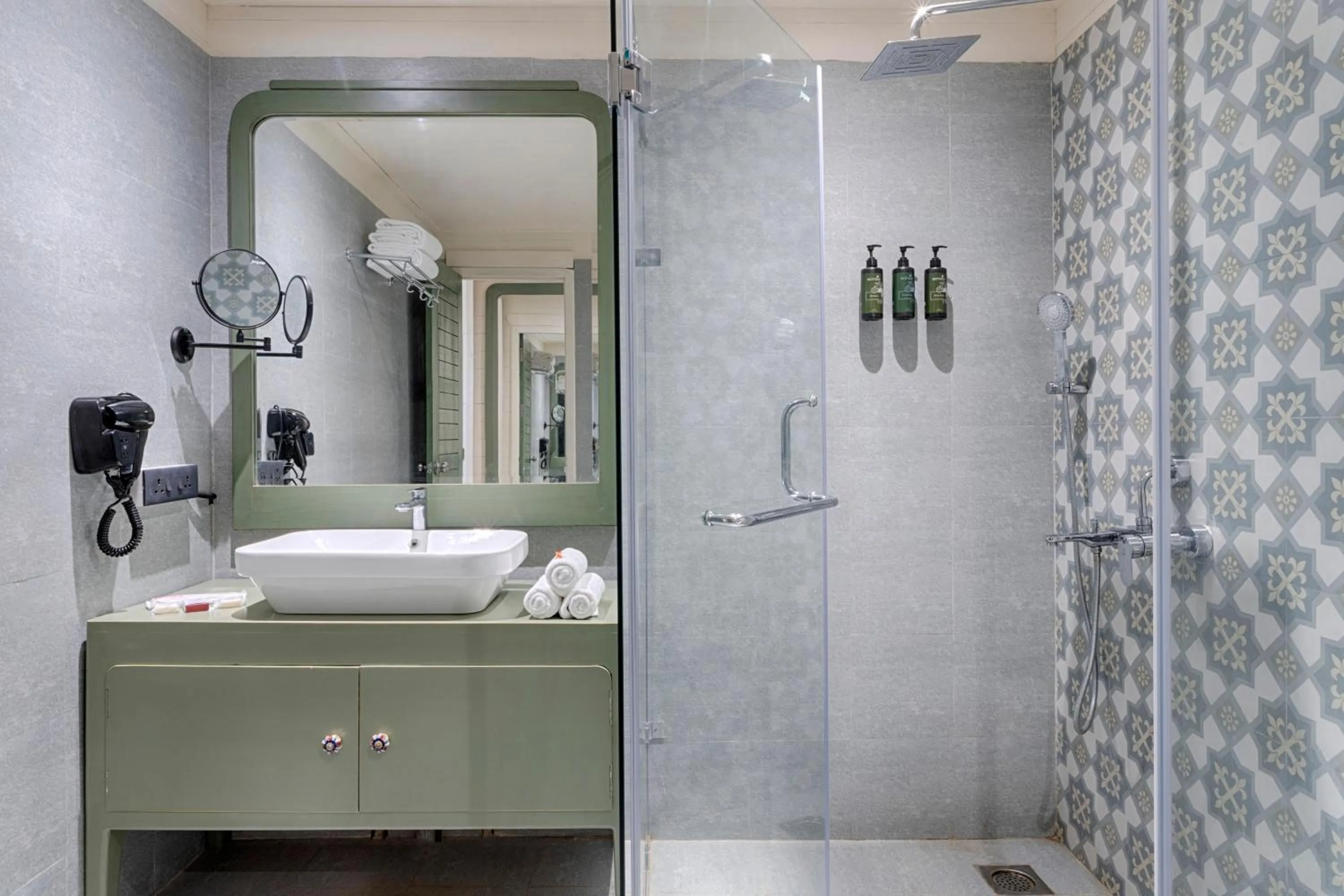 Shower in Riva Beach Resort