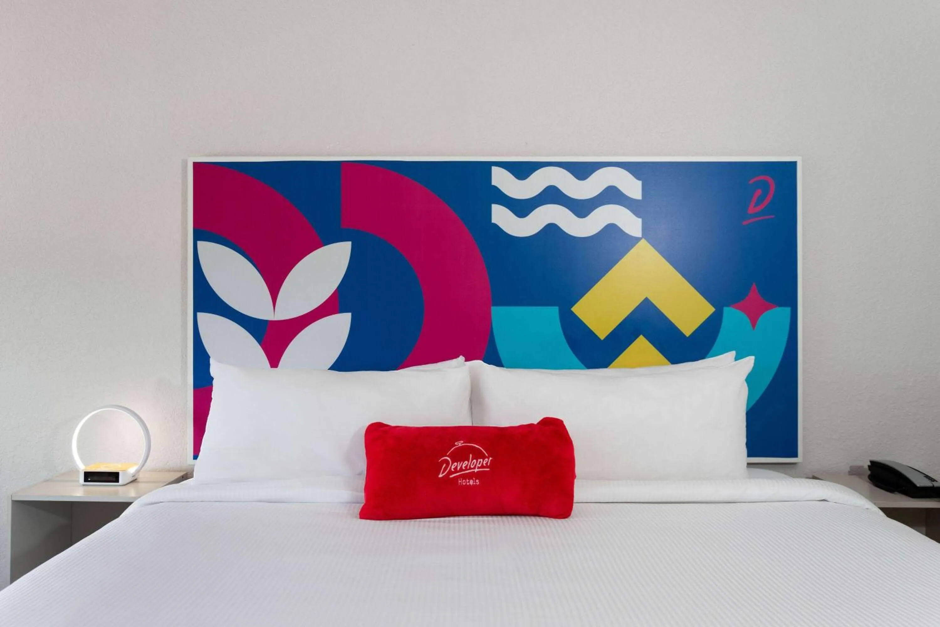 Photo of the whole room, Bed in Howard Johnson by Wyndham Orlando Lake Buena Vista South