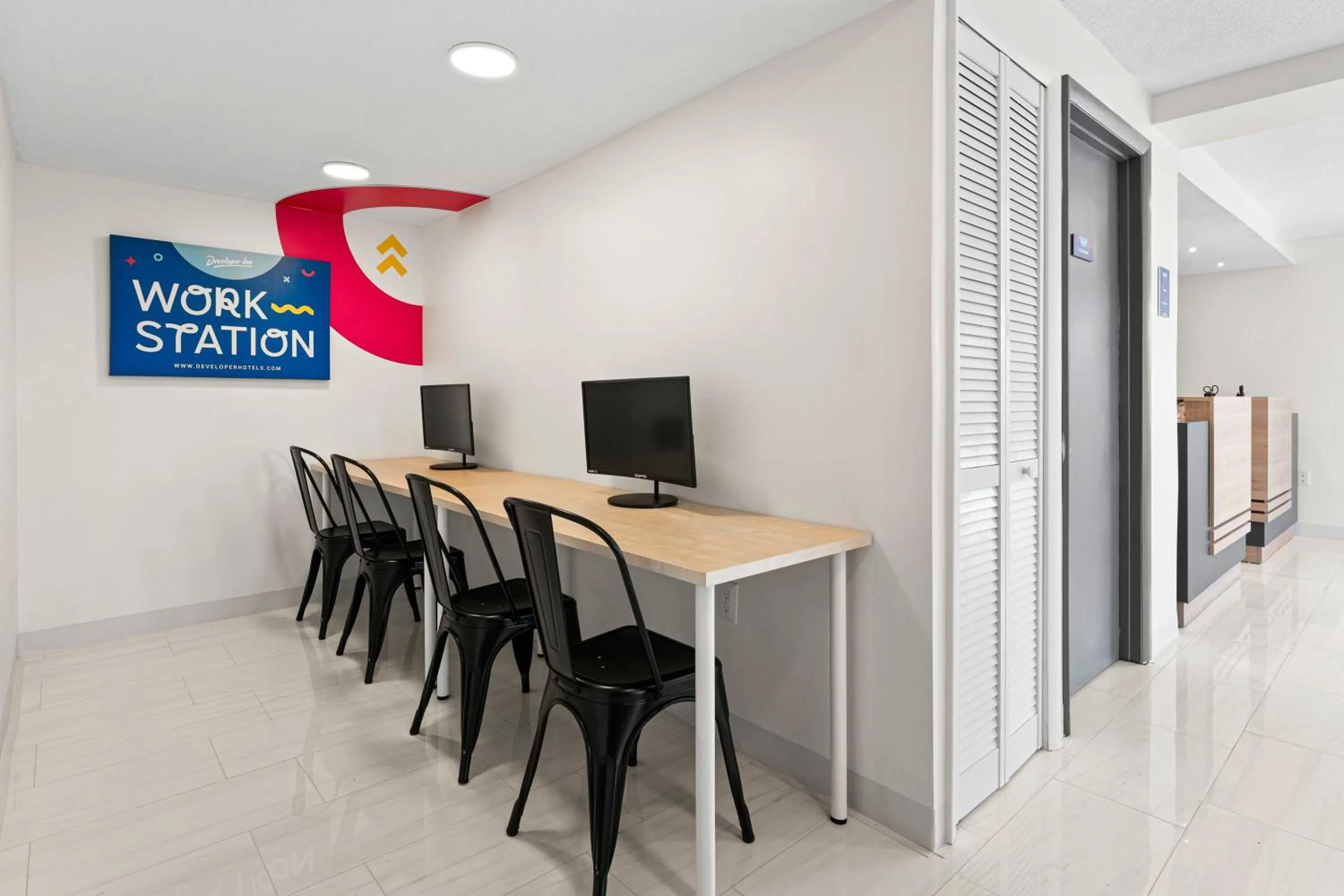 Business facilities in Howard Johnson by Wyndham Orlando Lake Buena Vista South