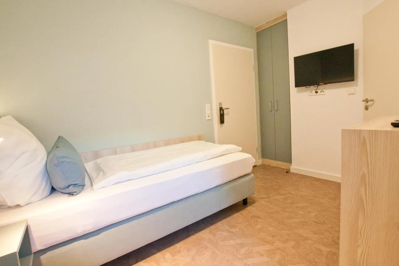 Bed in Hotel Garni Goldener Anker