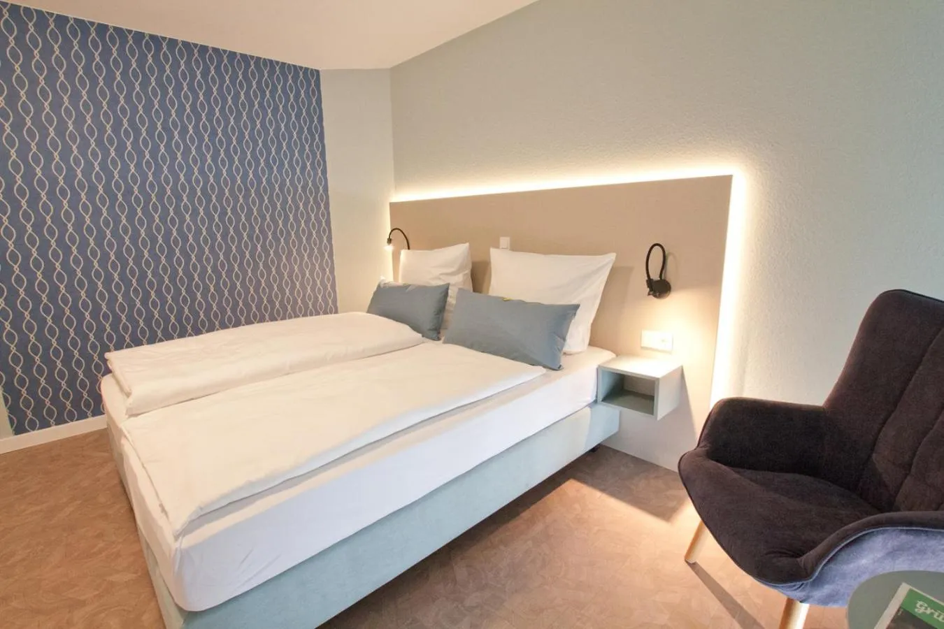 Bed in Hotel Garni Goldener Anker