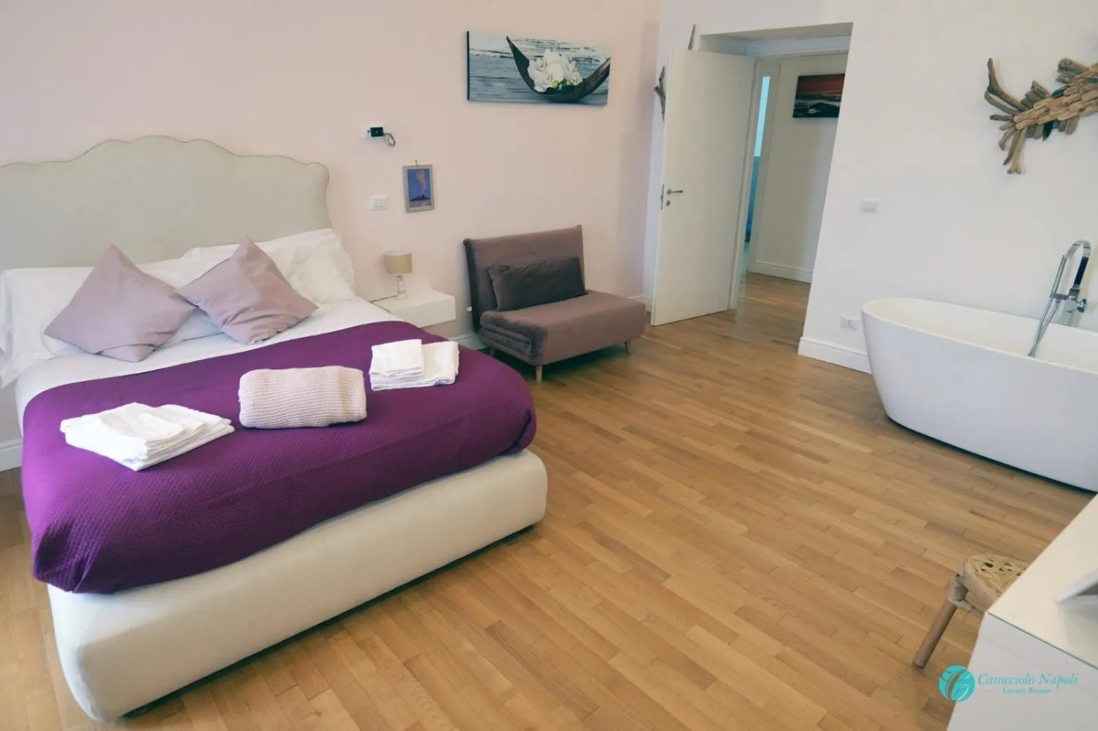 Bed in Caracciolo Napoli BeB