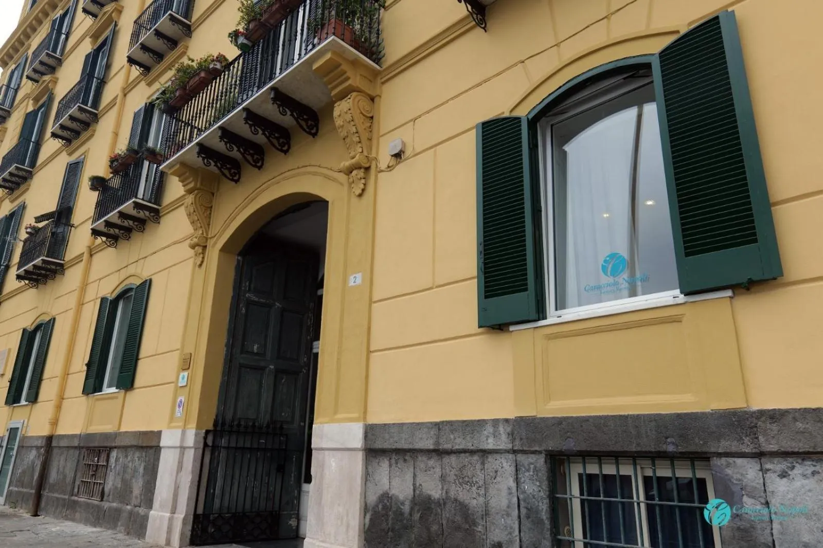 Property building in Caracciolo Napoli BeB