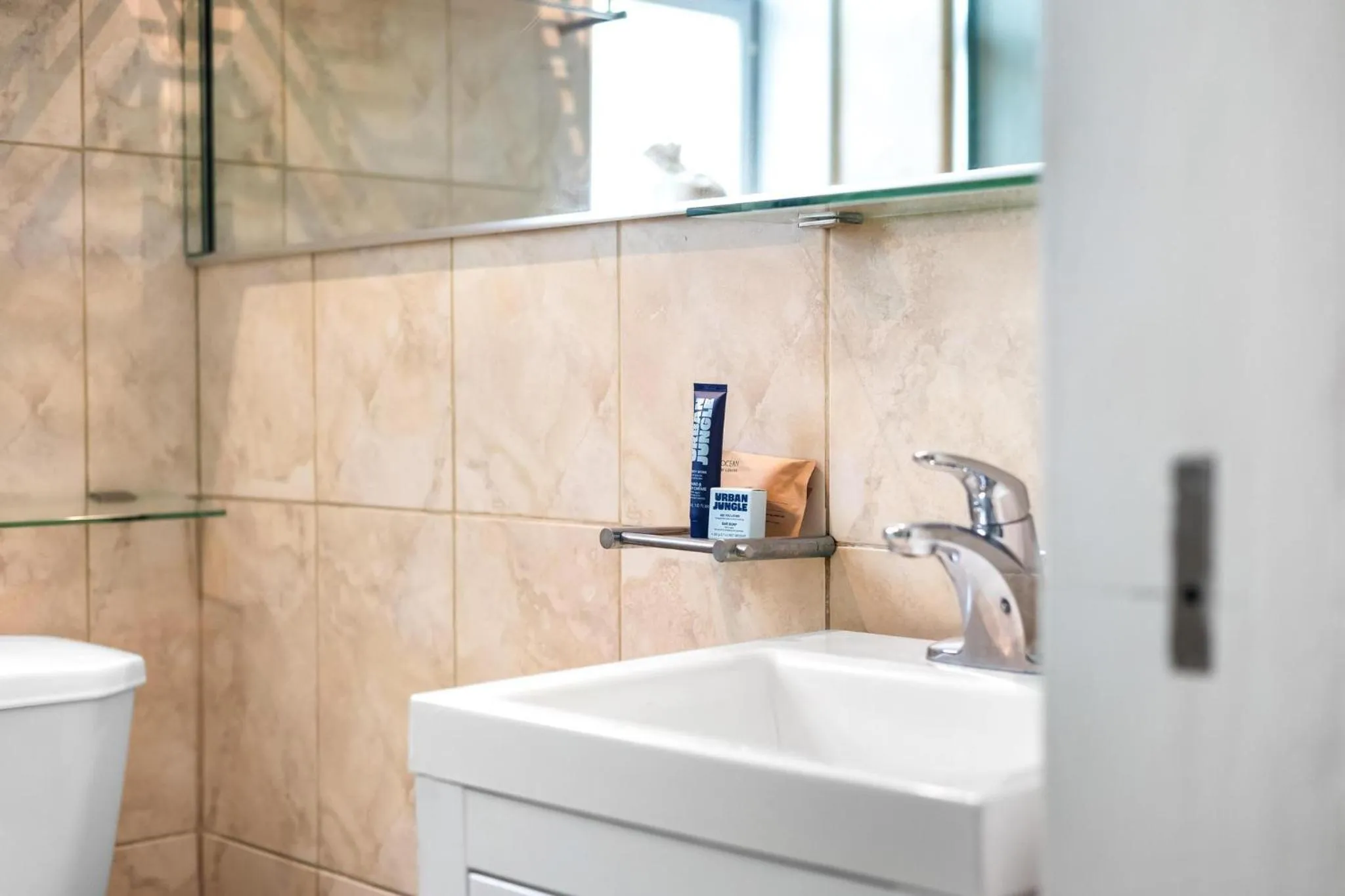 Beacon South Beach Hotel