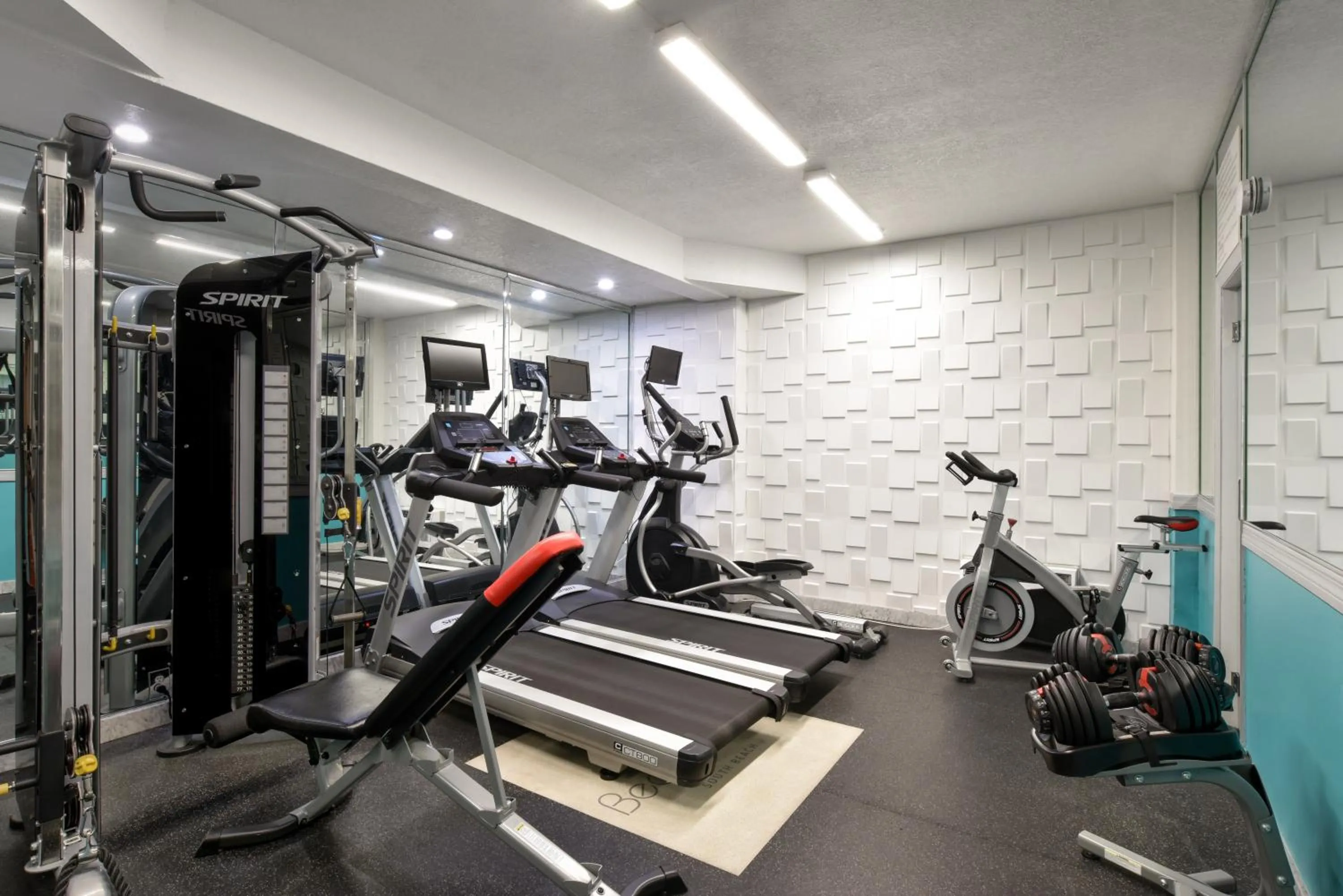 Fitness centre/facilities in Beacon South Beach Hotel