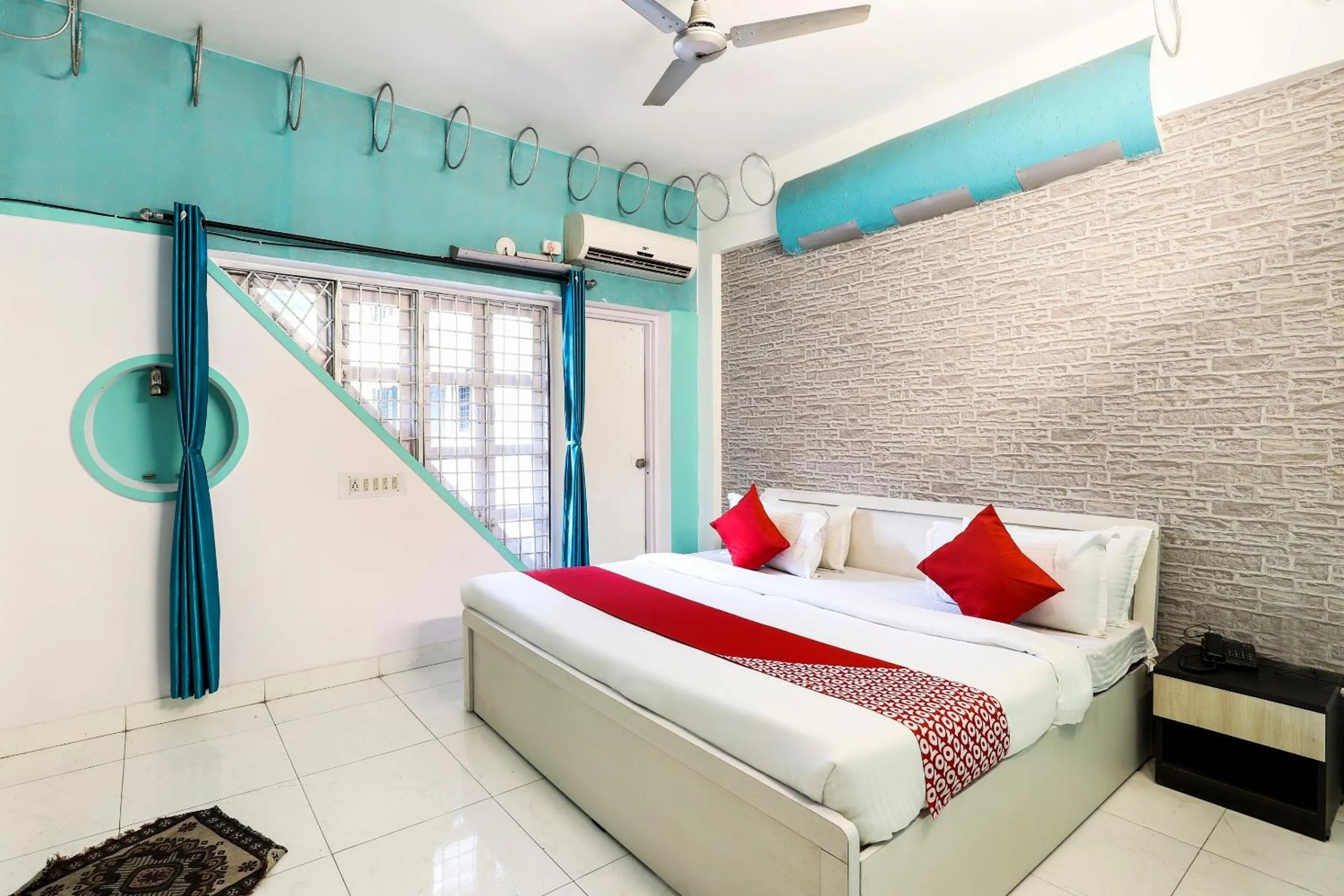 Bedroom, Bed in Hotel O Nova Dumas Homestay