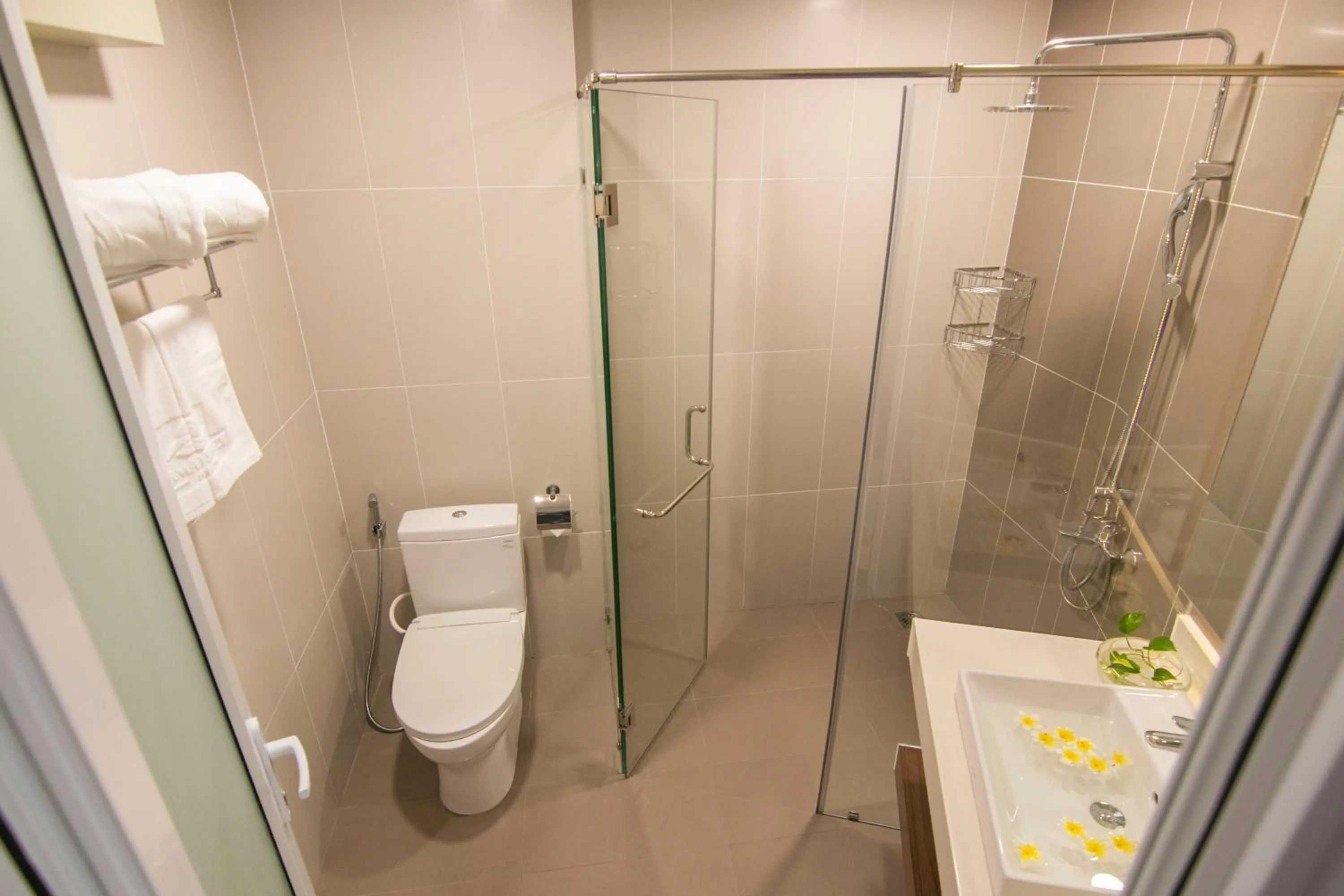 Shower in Mermaid Seaside Hotel