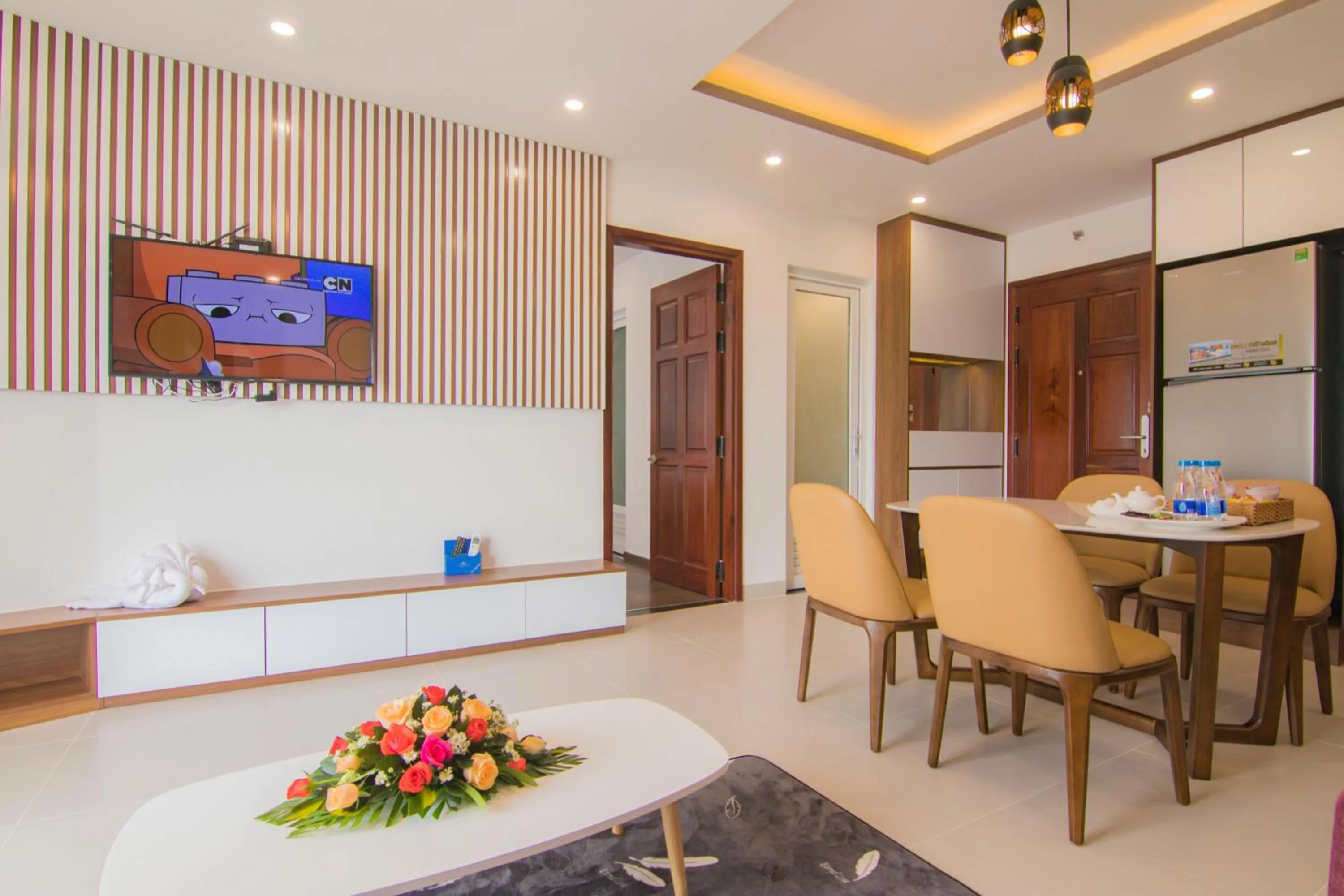 Communal lounge/ TV room in Mermaid Seaside Hotel