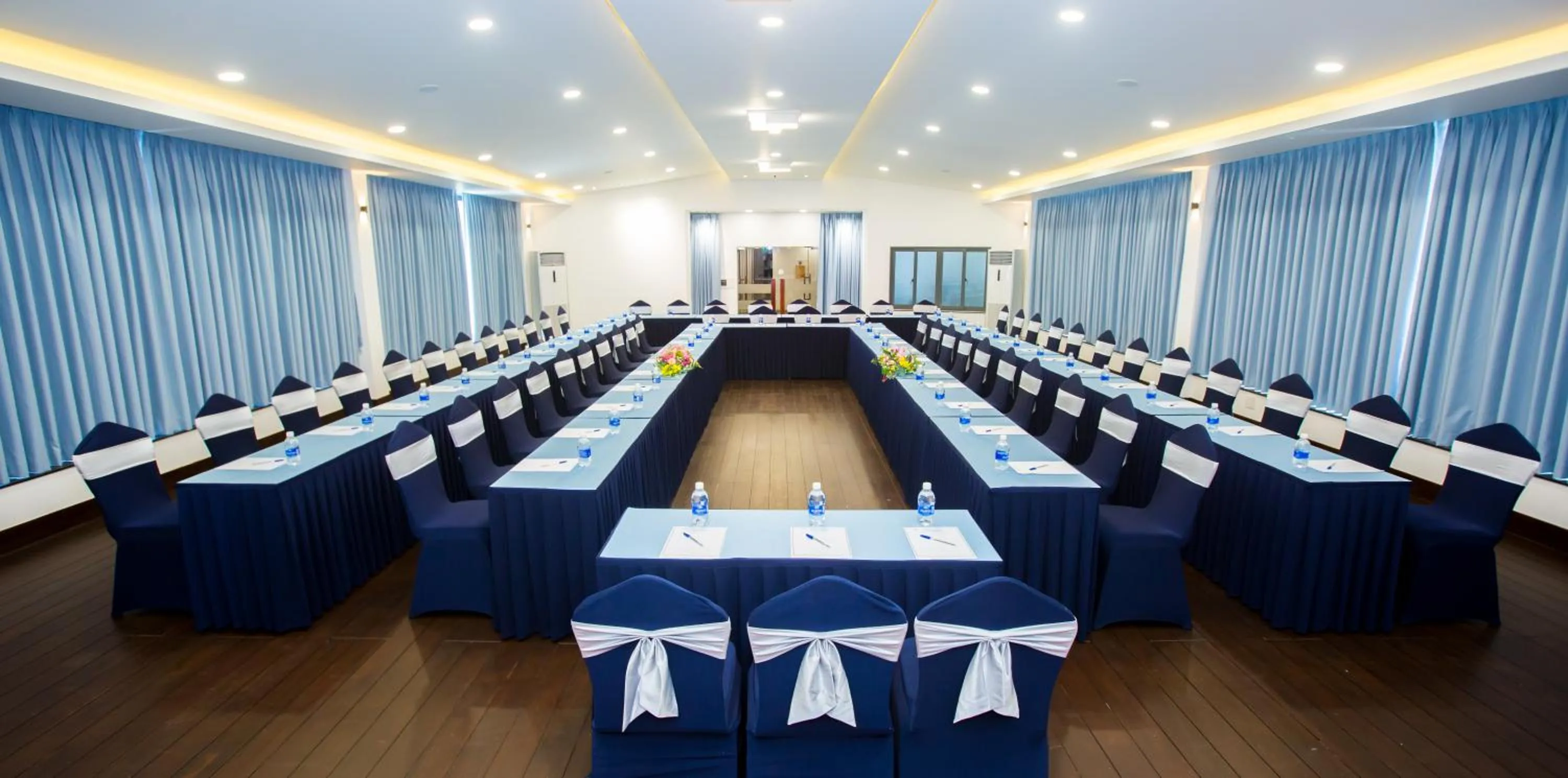 Business facilities in Mermaid Seaside Hotel