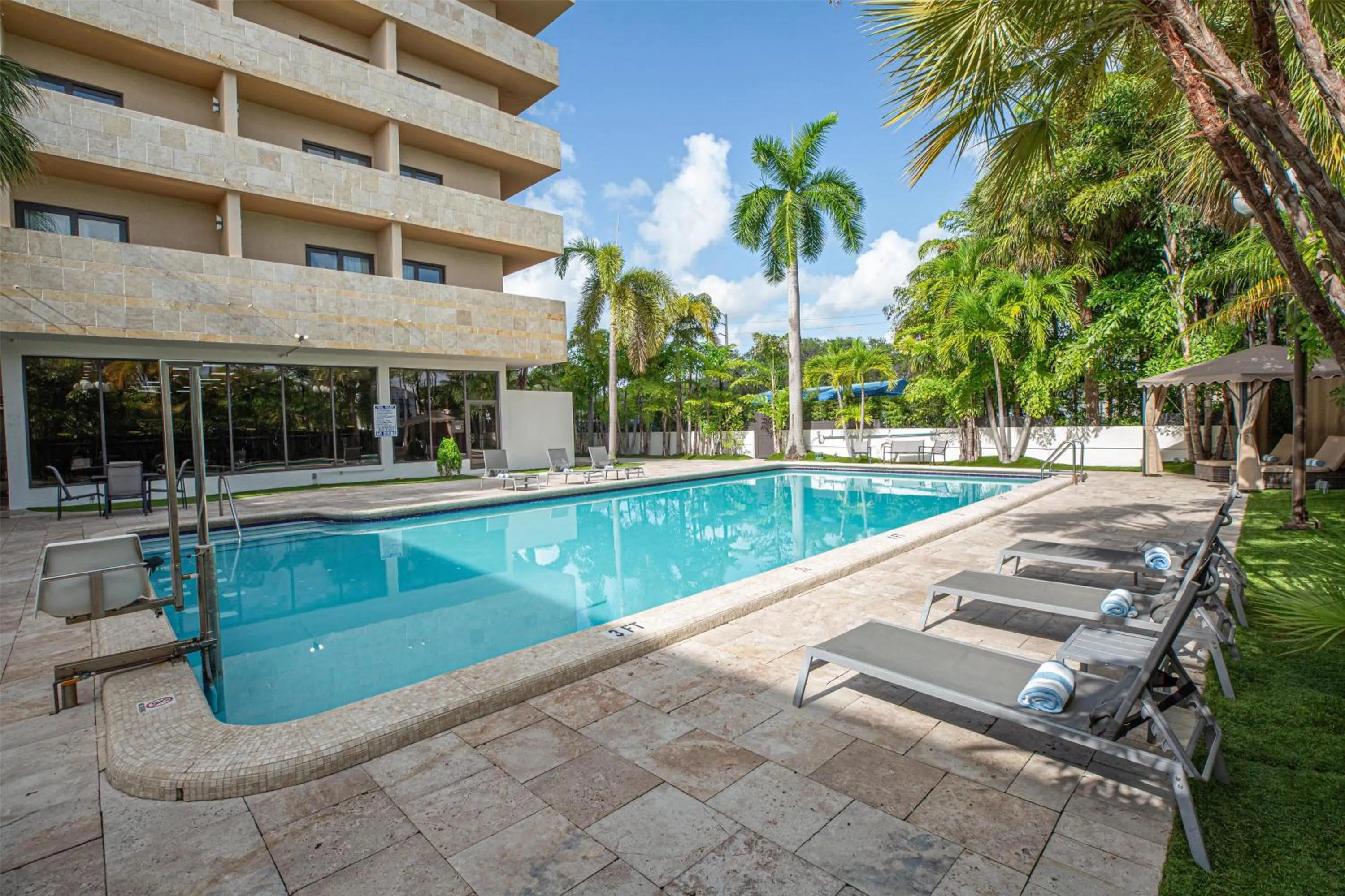 Pool view in Regency Miami Airport by Sonesta