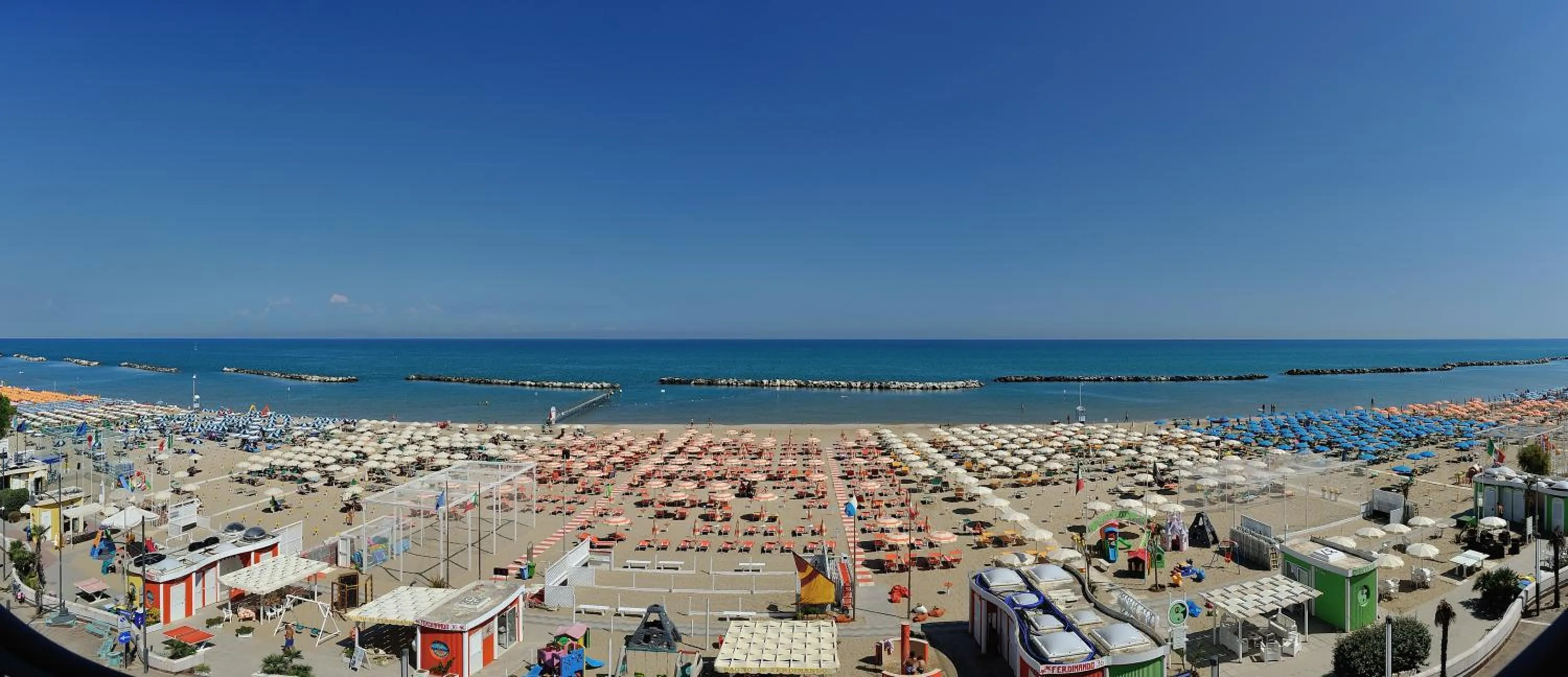 Beach in Hotel Bridge