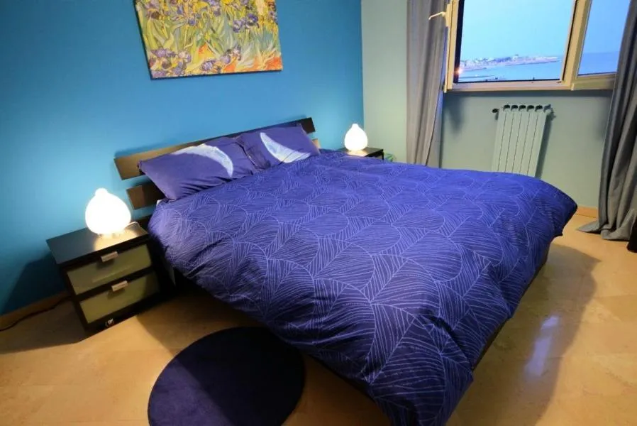 Bedroom, Bed in B&B LA BAIA Sea Rooms