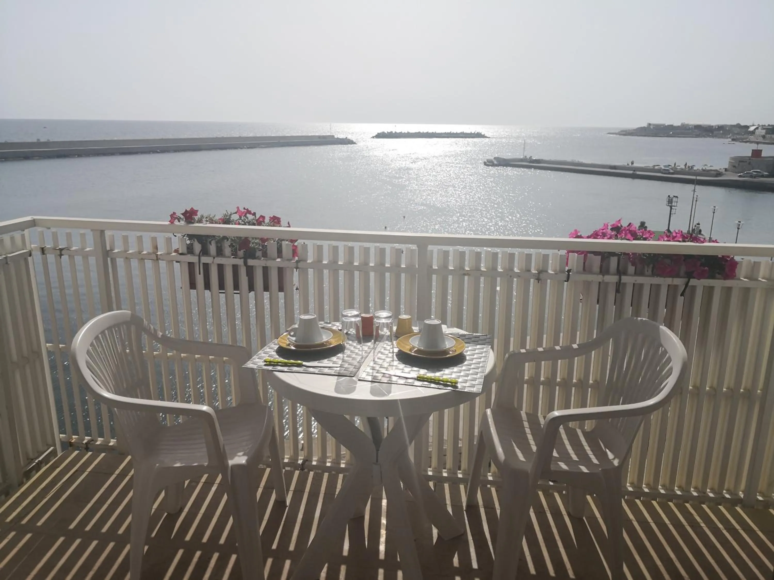 Balcony/Terrace in B&B LA BAIA Sea Rooms