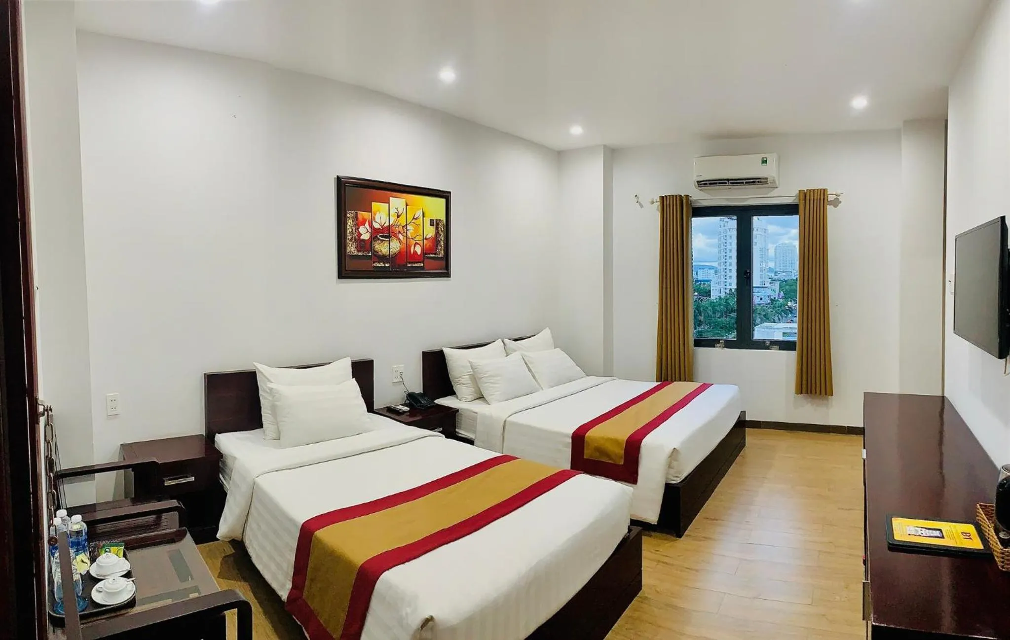 Bed in Dac Tin Luxury Hotel