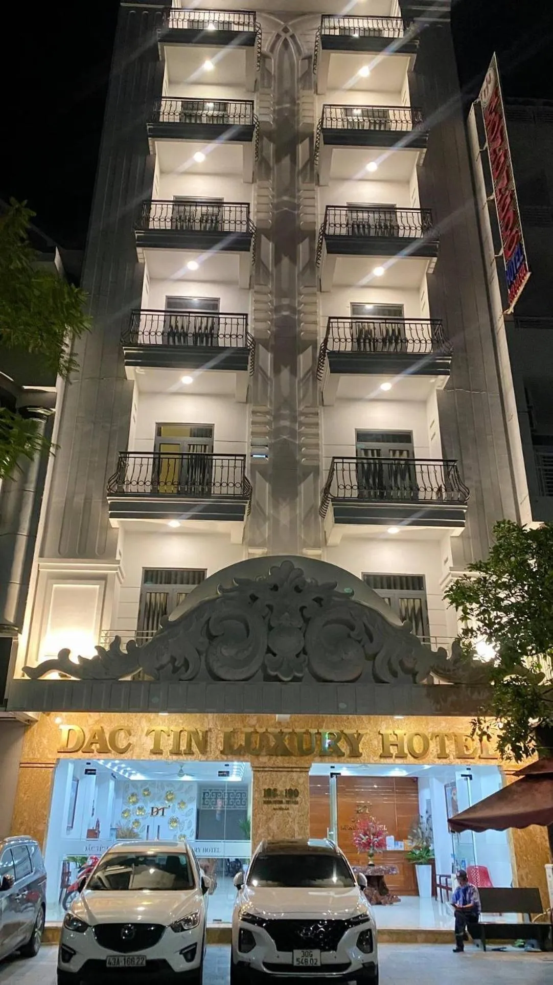 Dac Tin Luxury Hotel