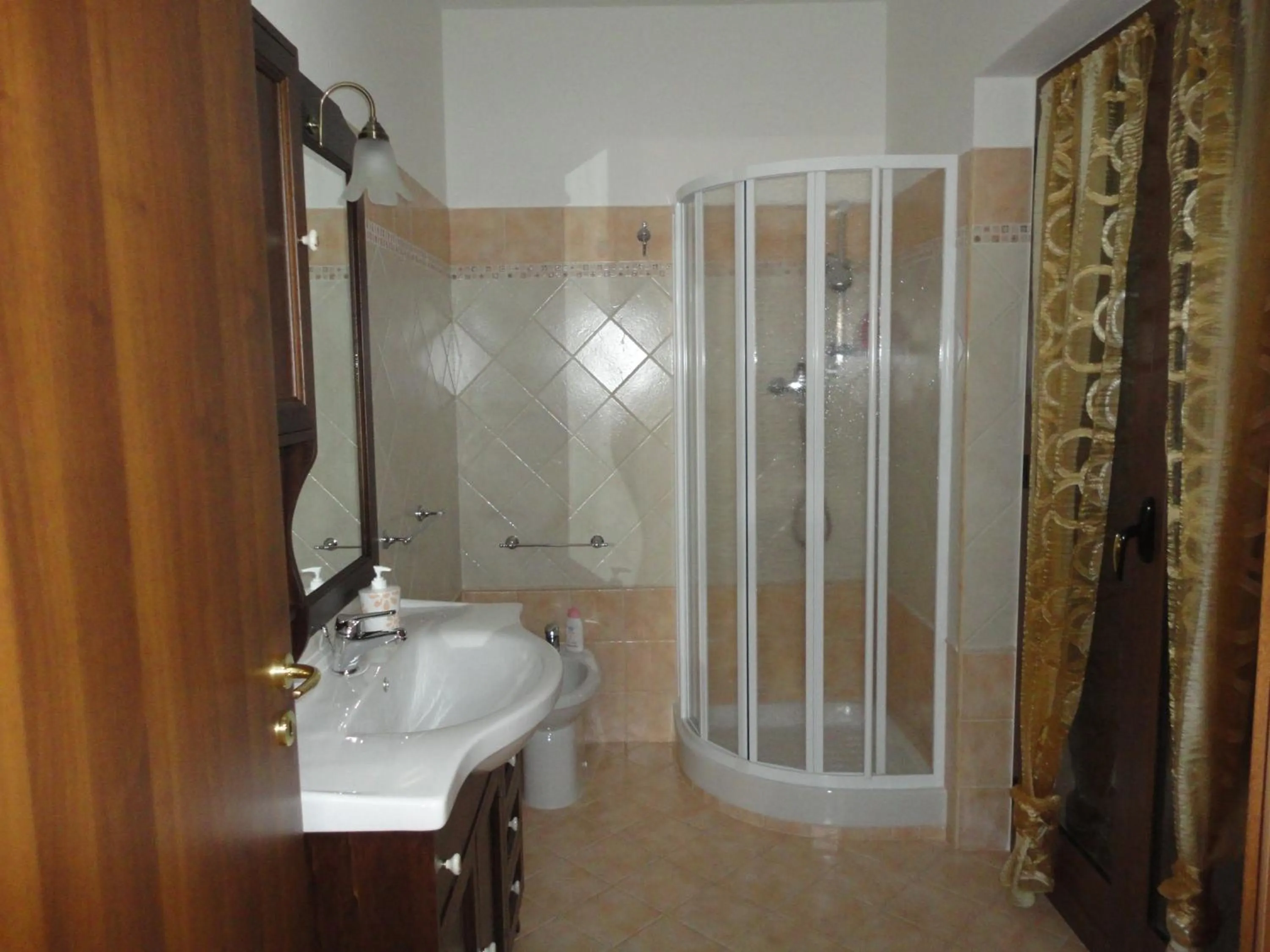 Bathroom in Green House