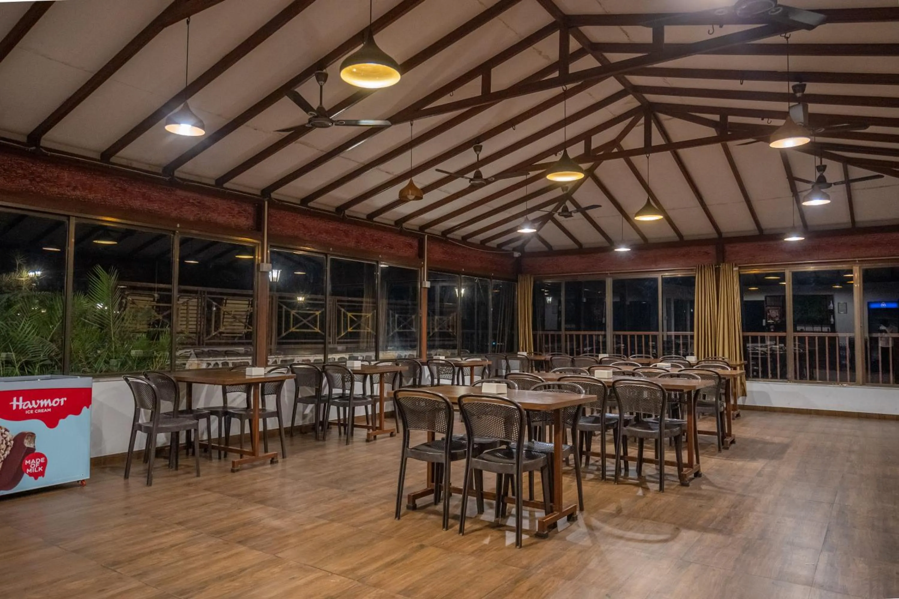 Restaurant/places to eat in Green Velvet Resort-Near Pawna Lake