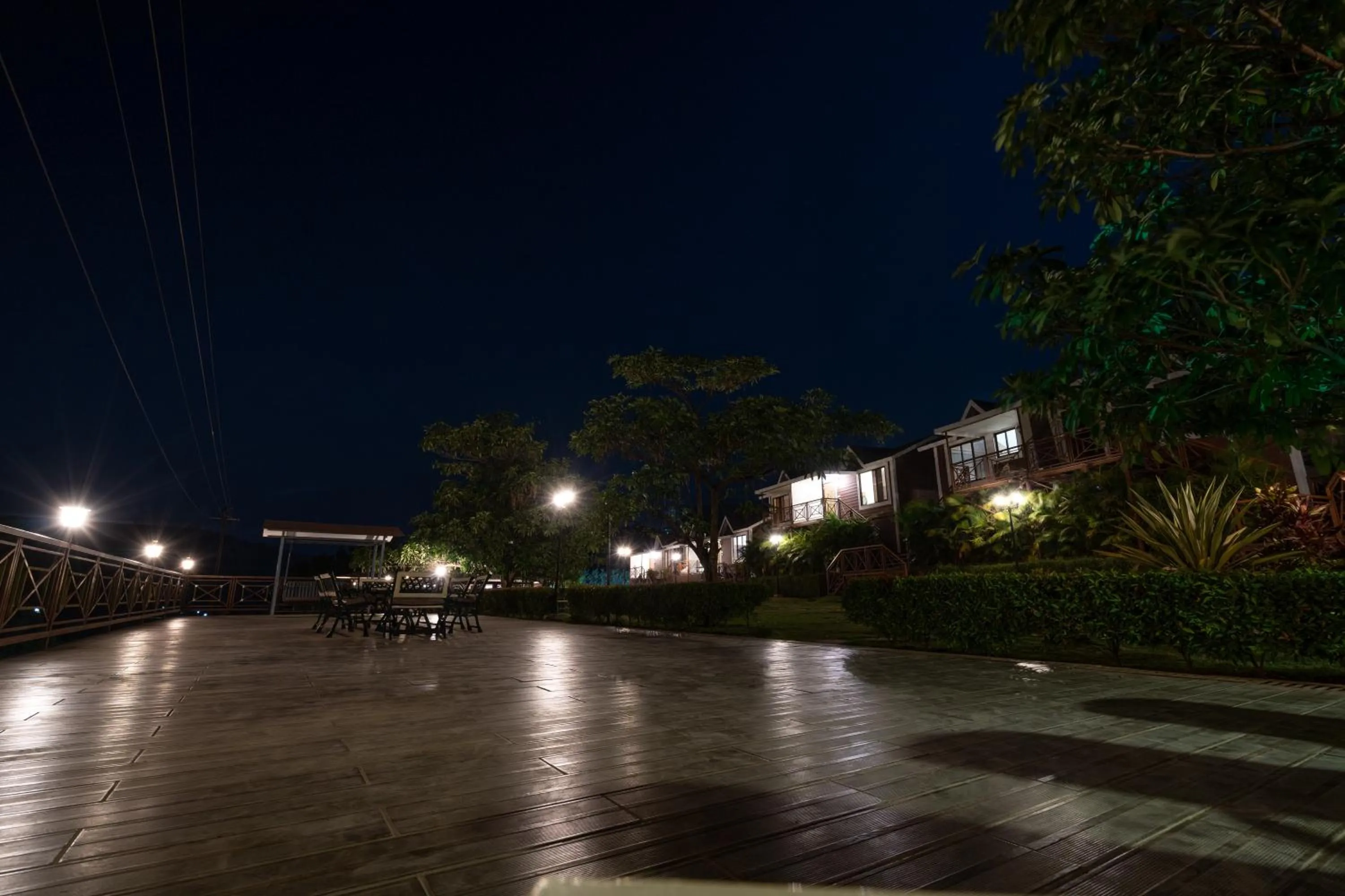 Night in Green Velvet Resort-Near Pawna Lake