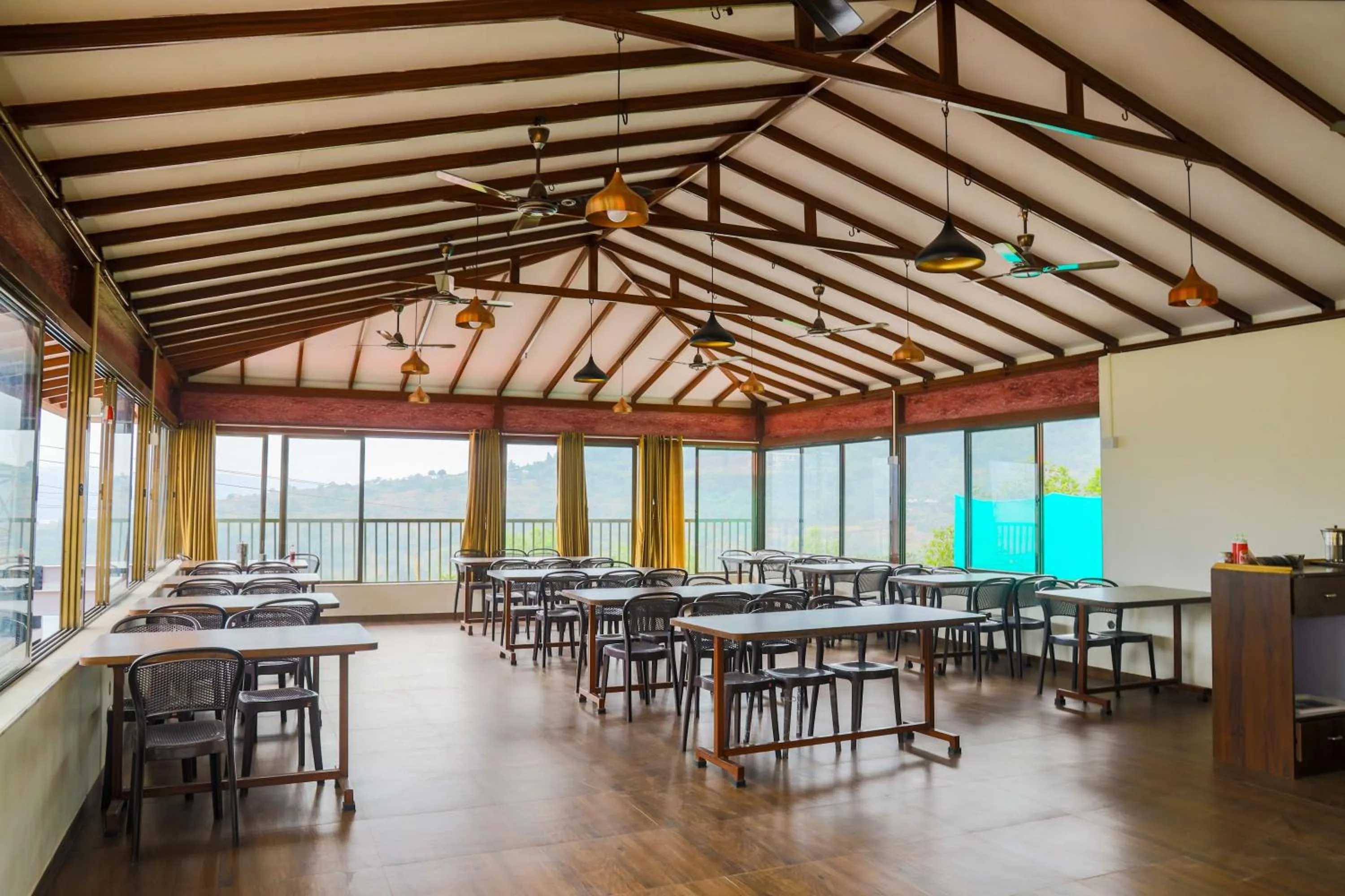 Restaurant/places to eat in Green Velvet Resort-Near Pawna Lake