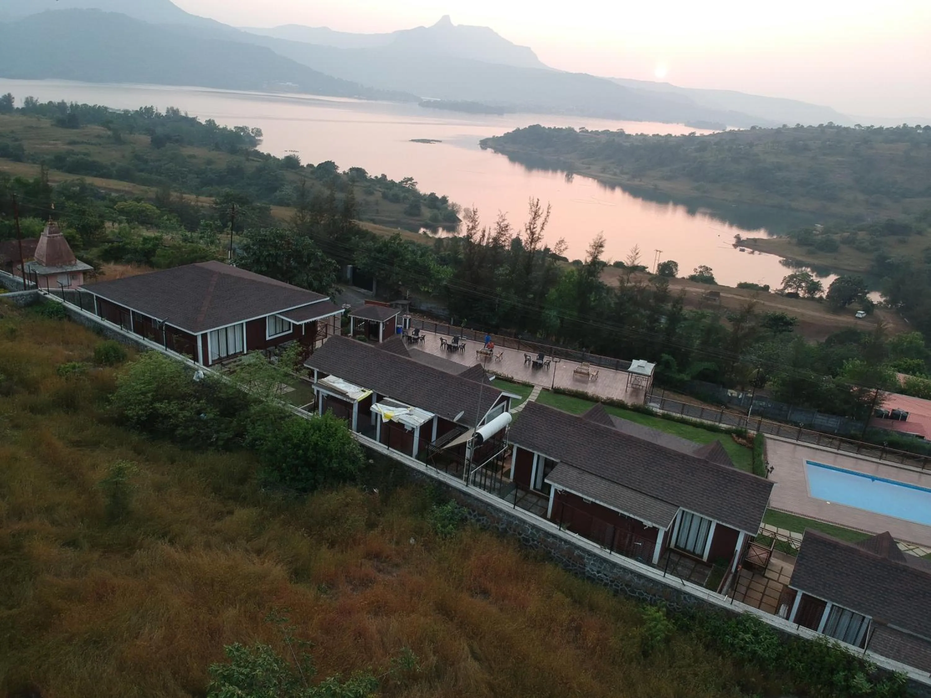 Day in Green Velvet Resort-Near Pawna Lake