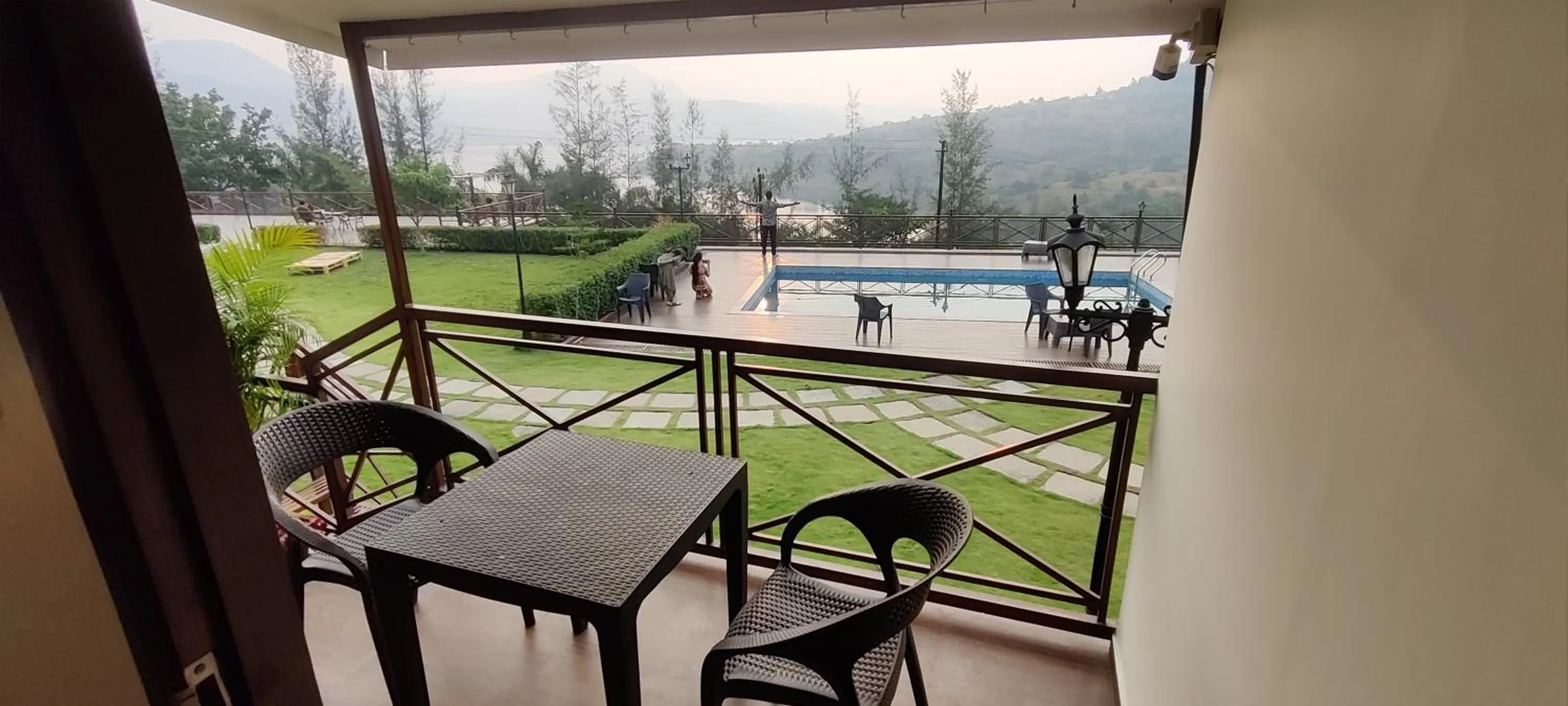 Garden in Green Velvet Resort-Near Pawna Lake