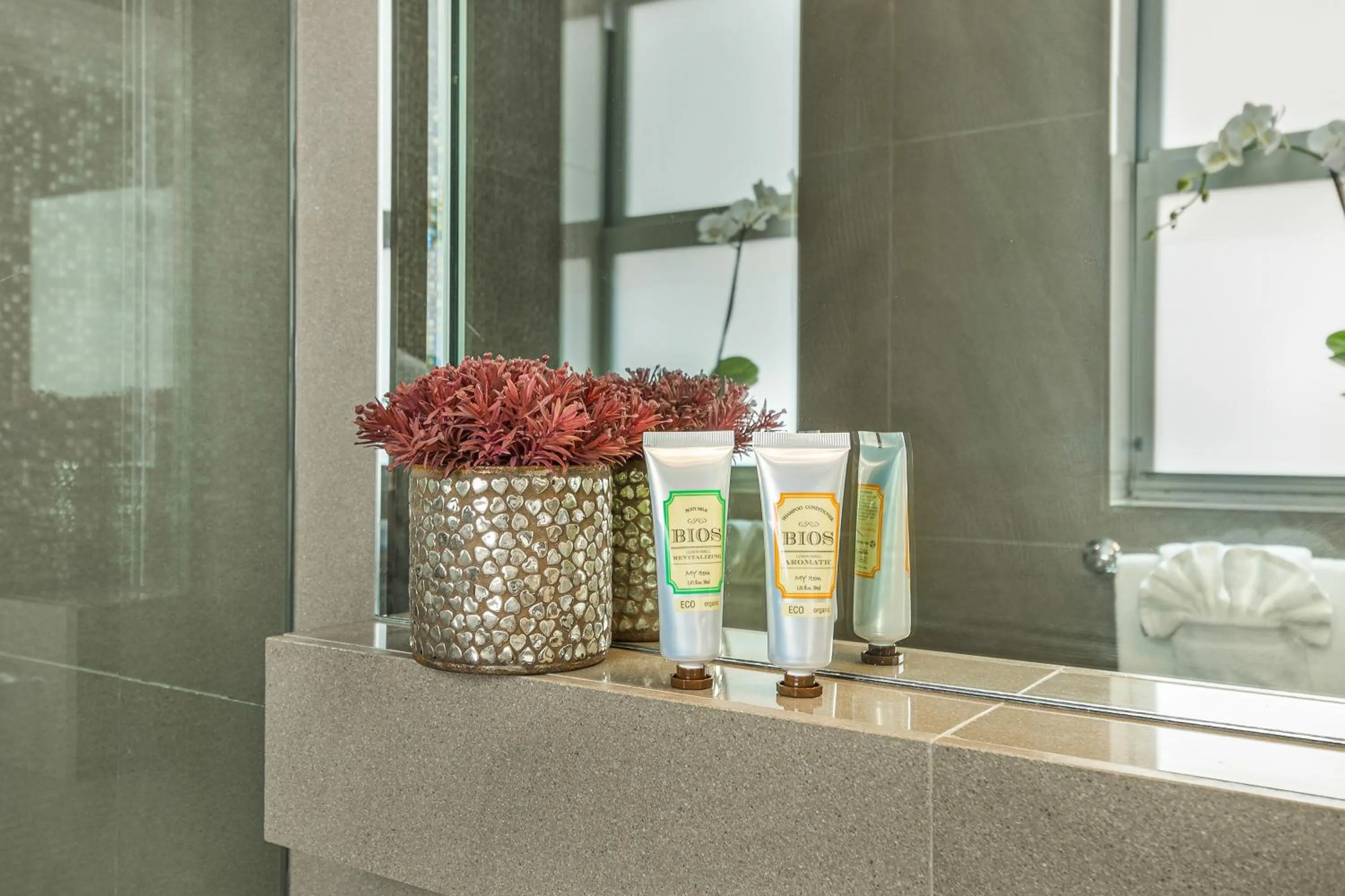 Bathroom in Cavalier South Beach Hotel