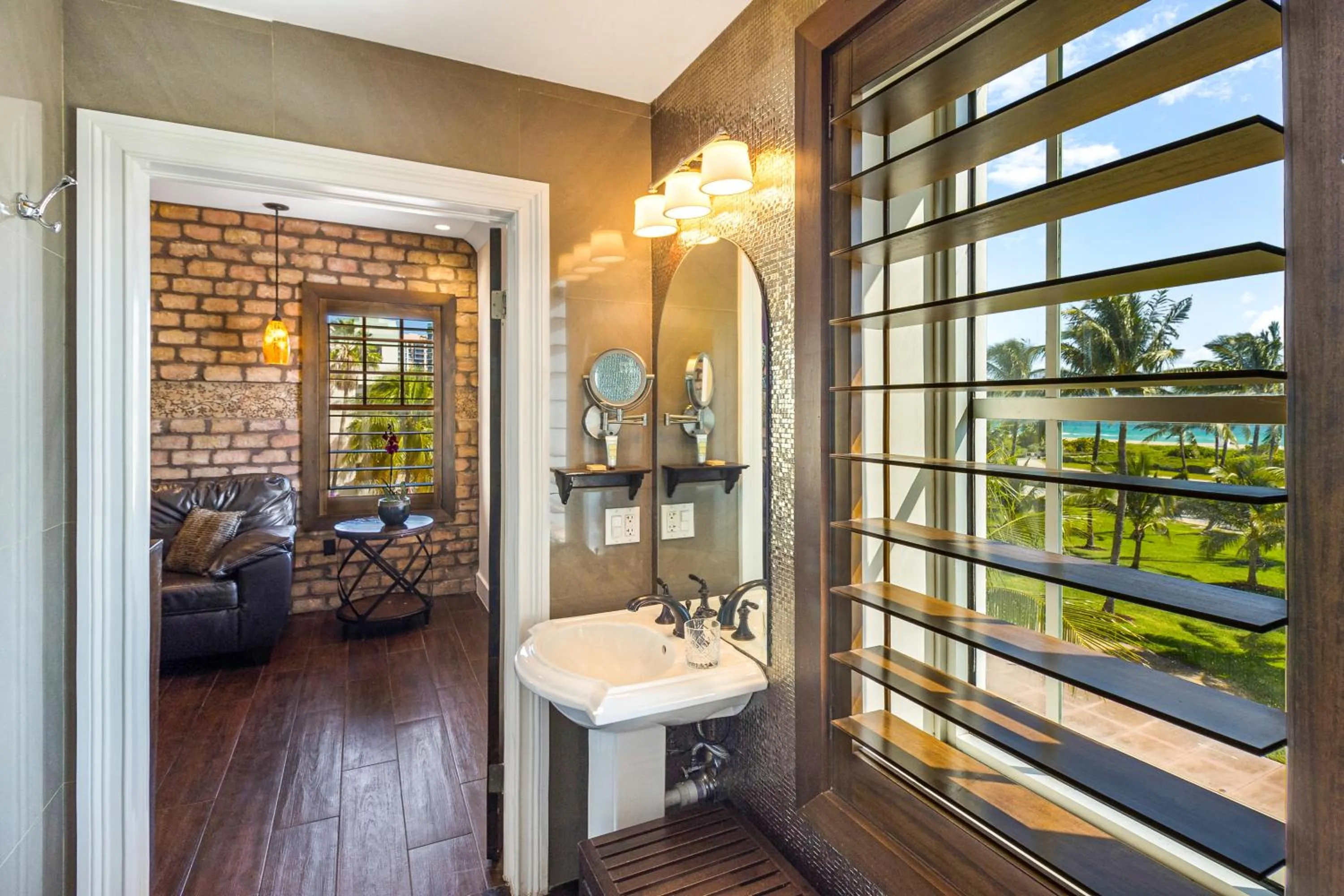 Bathroom in Cavalier South Beach Hotel