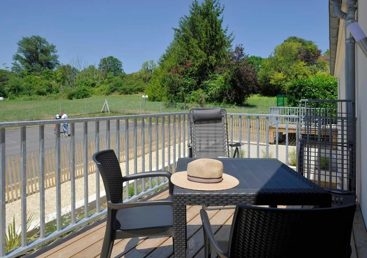 Balcony/Terrace in CLOS DES THERMES A JONZAC