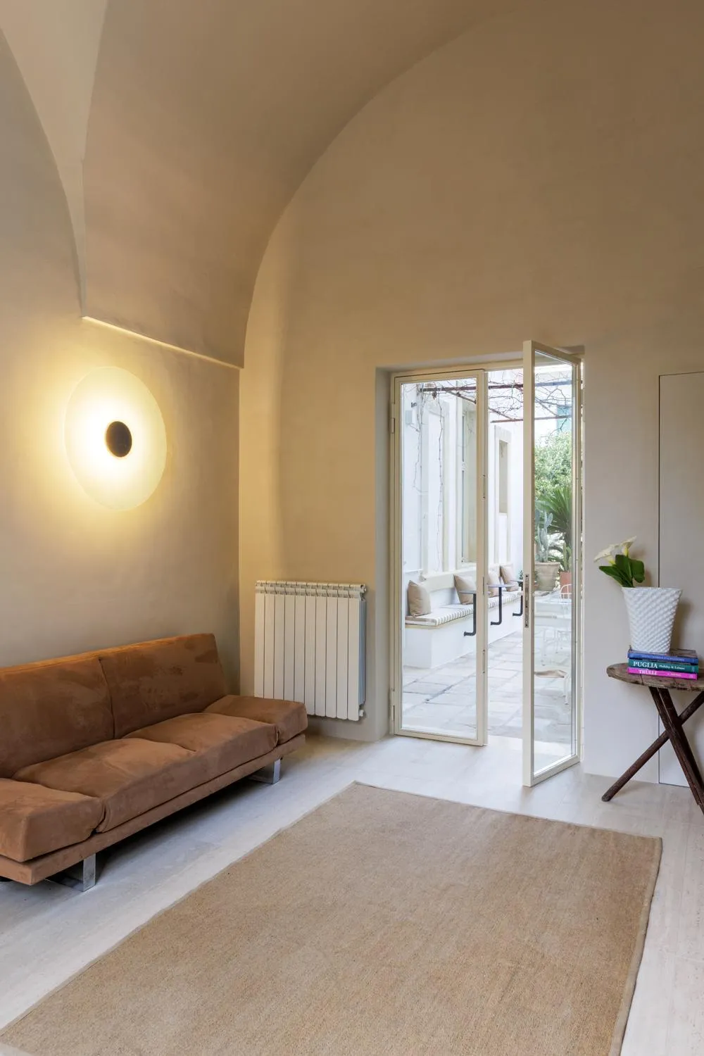 Communal lounge/ TV room in La Naca Della Taranta B&B