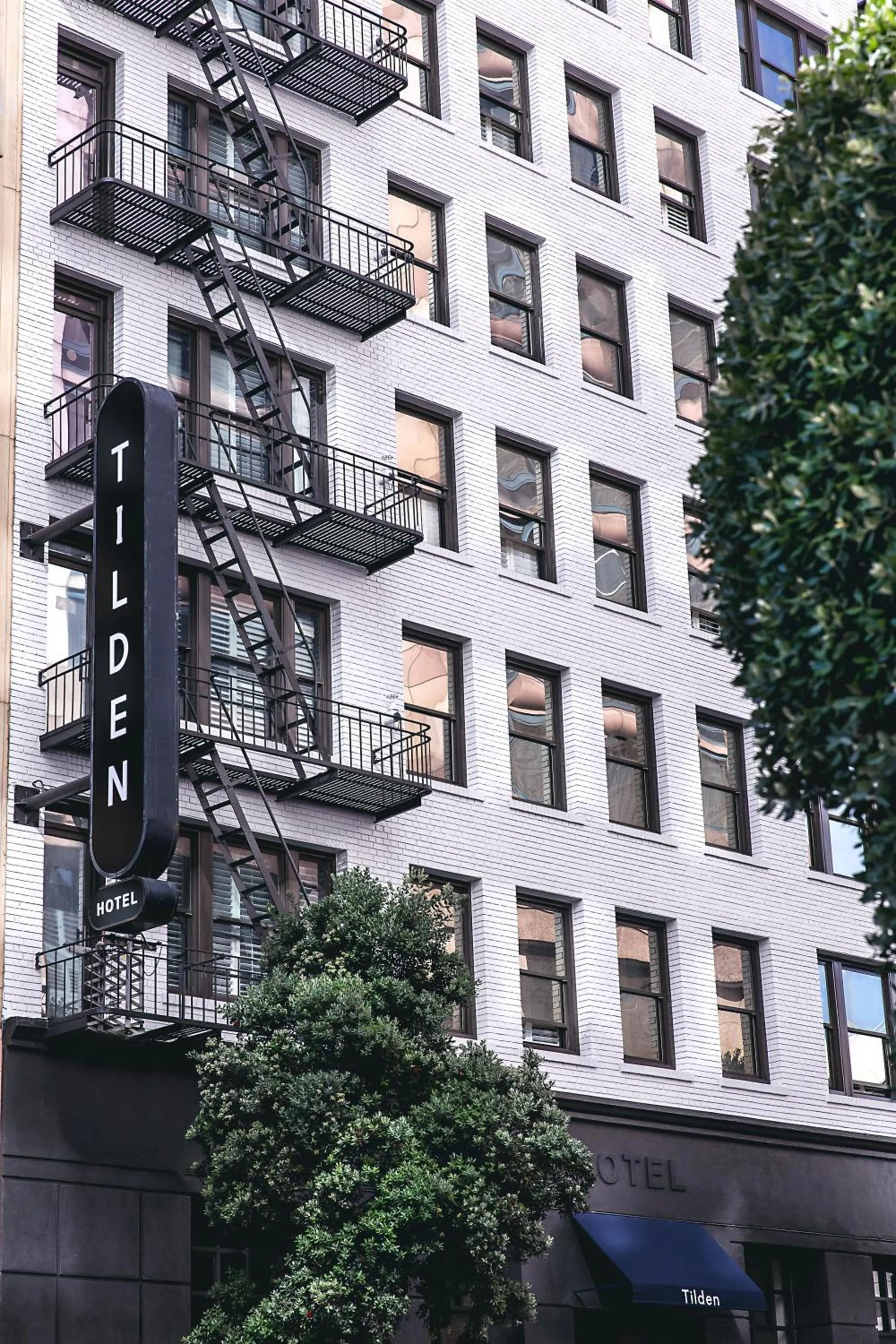 Facade/entrance in Tilden Hotel