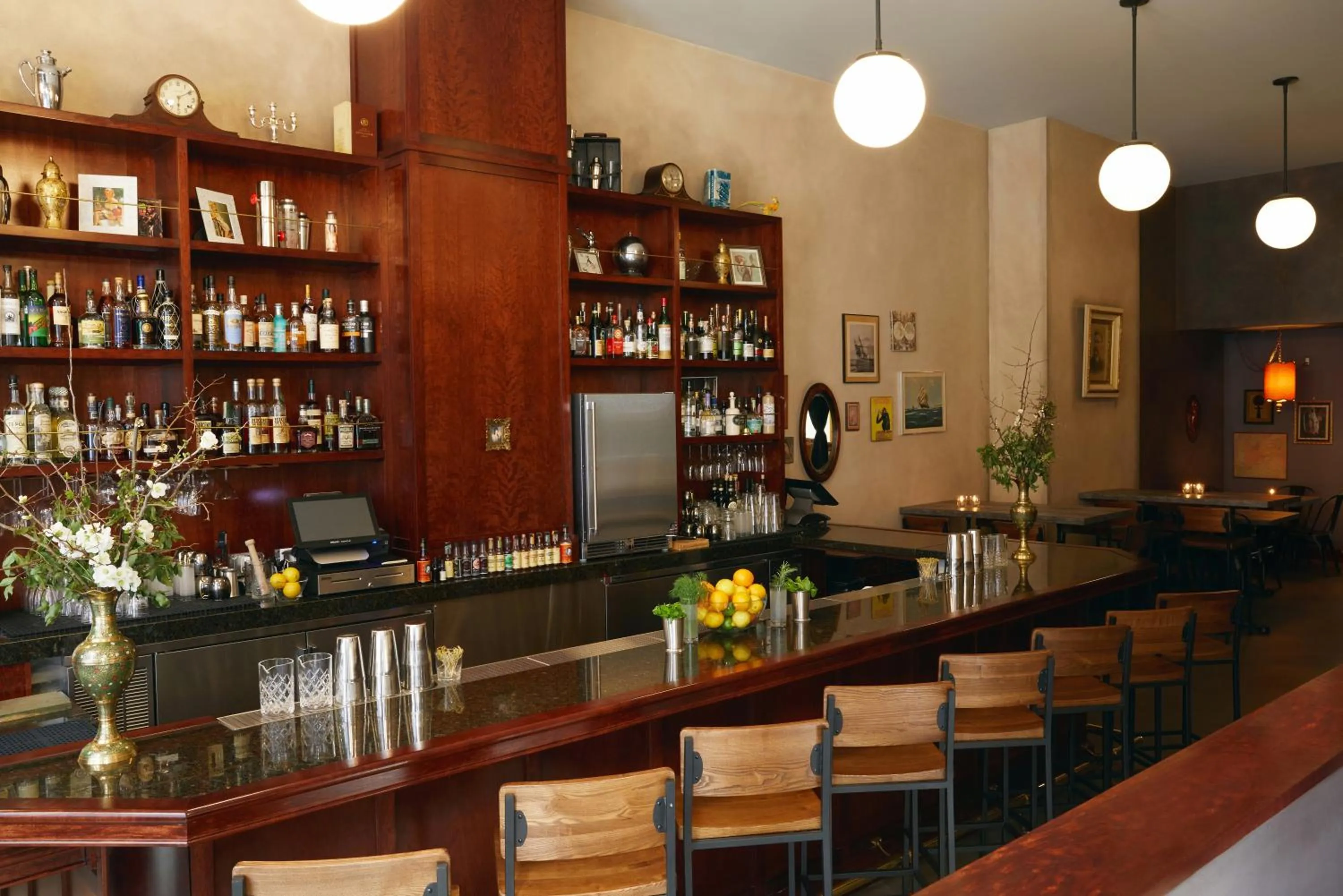 Restaurant/places to eat in Tilden Hotel