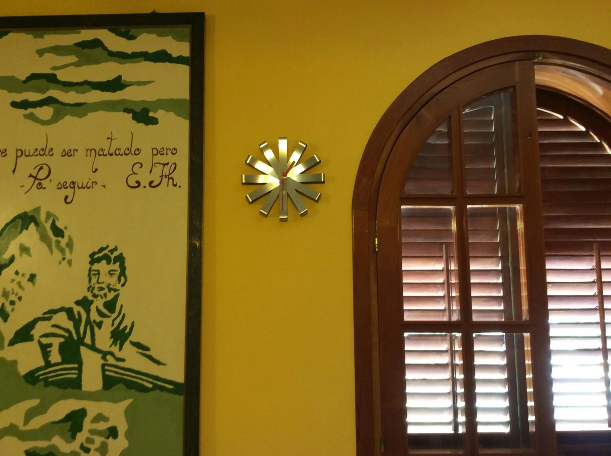 Communal lounge/ TV room in Orlando Vacanze Camere