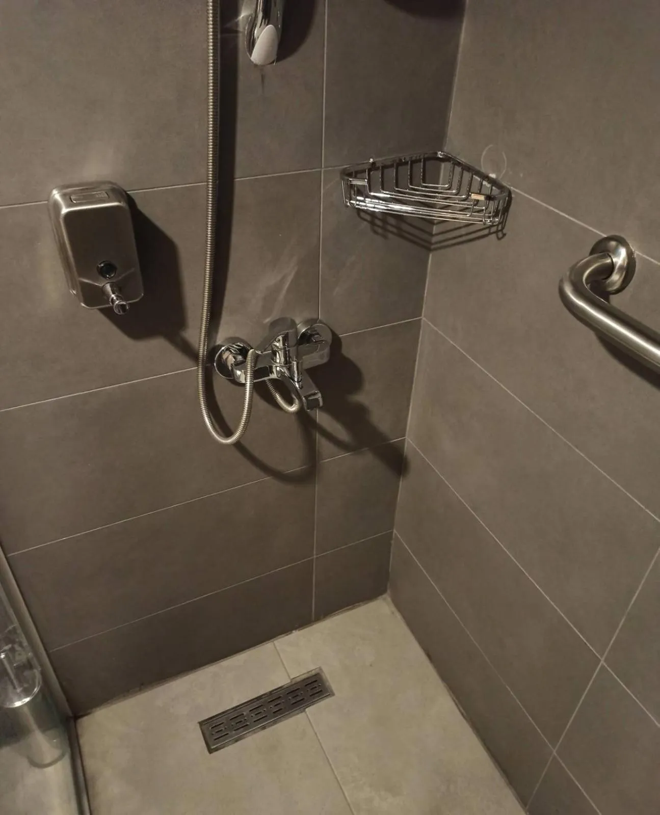 Shower in Cadde Suite Bakırköy