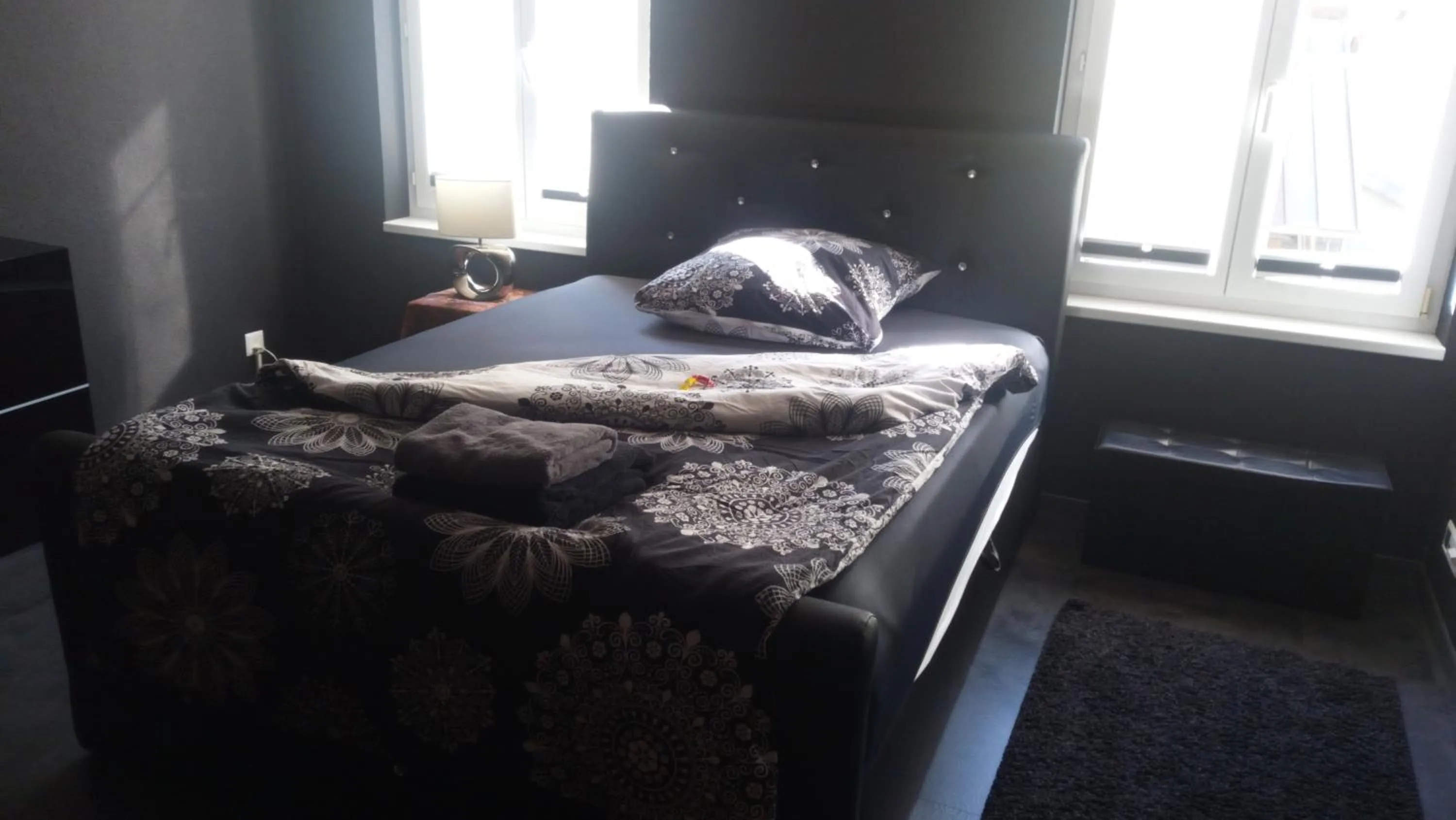 Bedroom, Bed in 3 Doppelbett Business Apartment am Bodensee