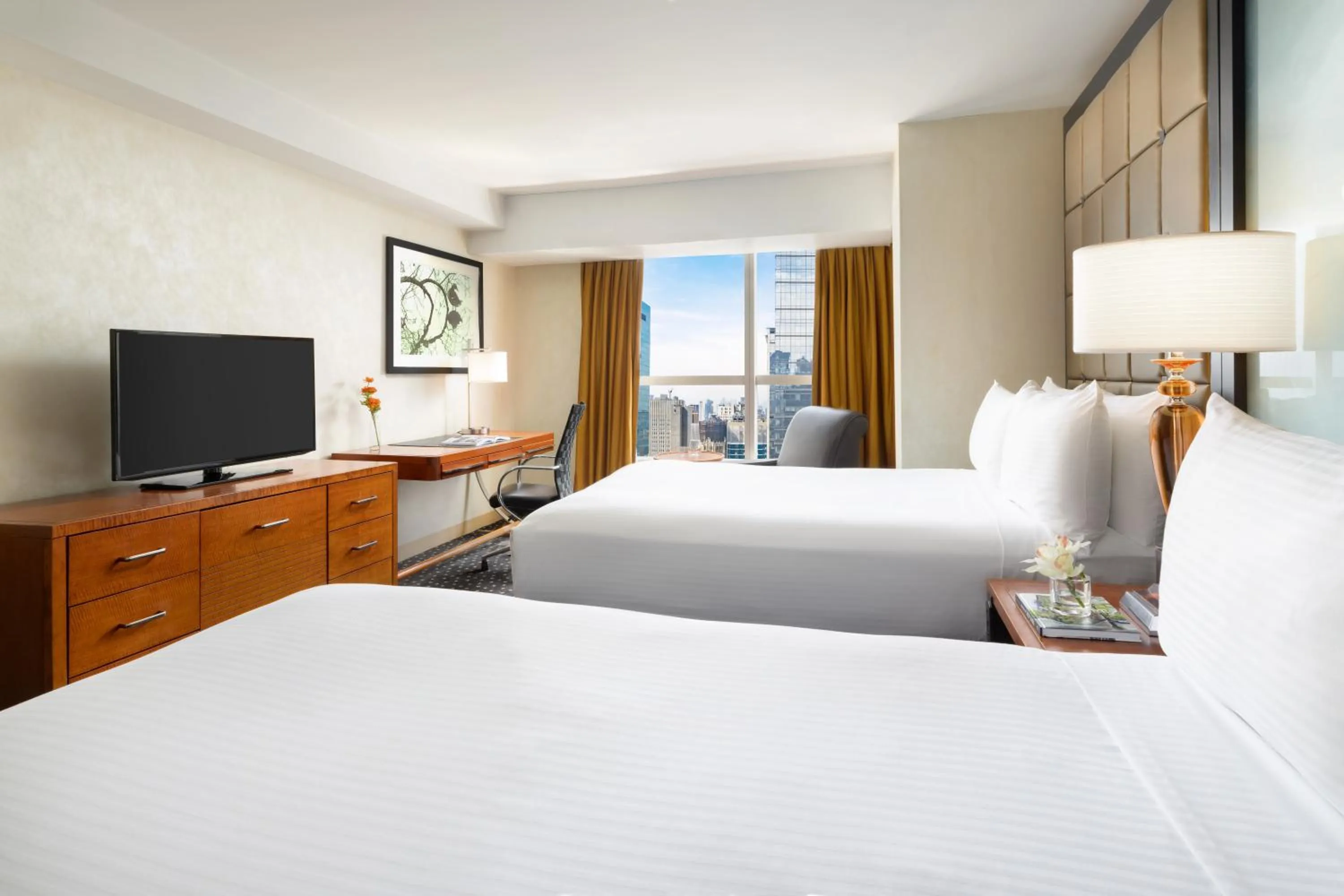 Bedroom, Bed in Millennium Hotel Broadway Times Square