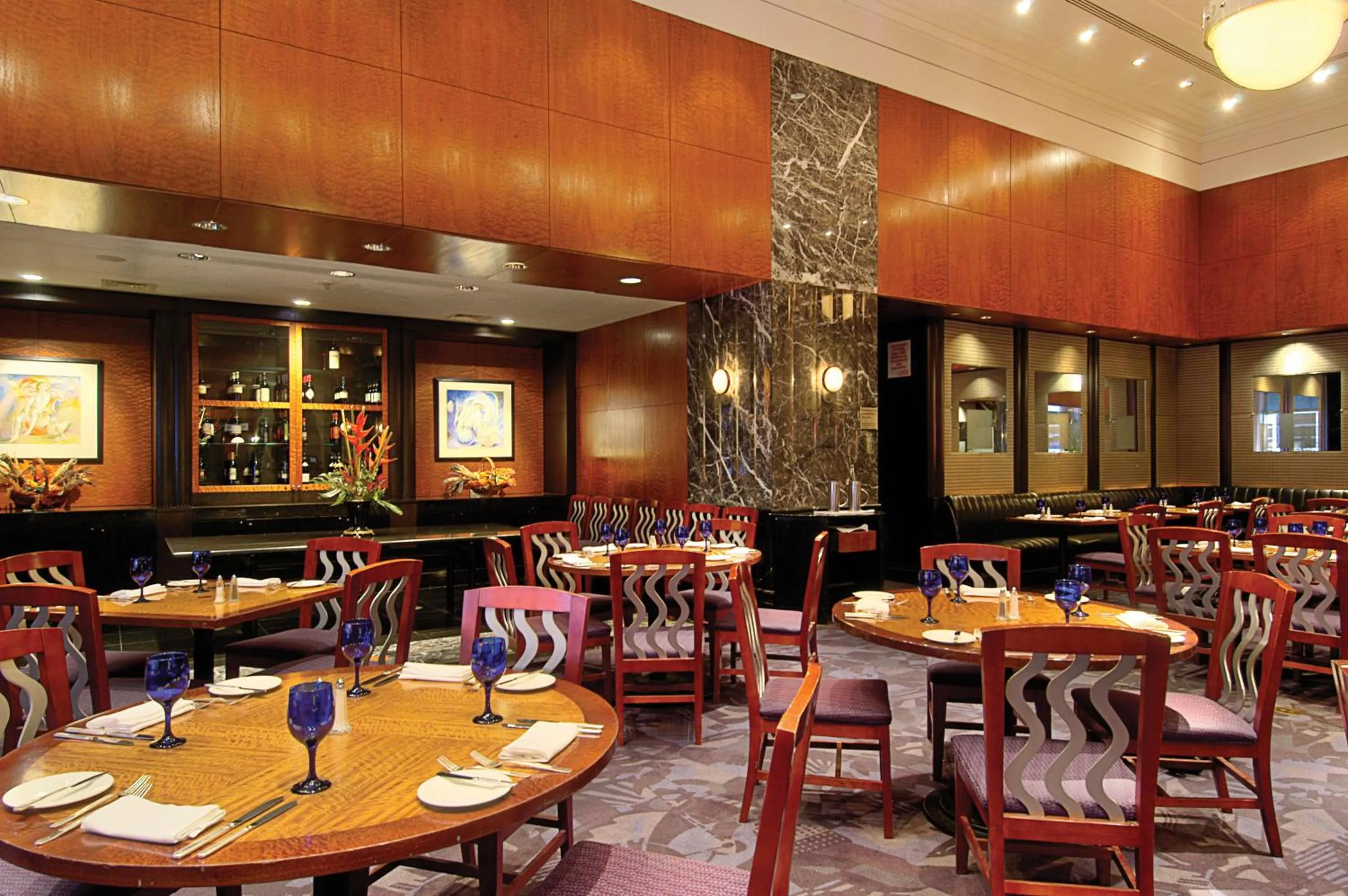 Restaurant/places to eat in Millennium Hotel Broadway Times Square