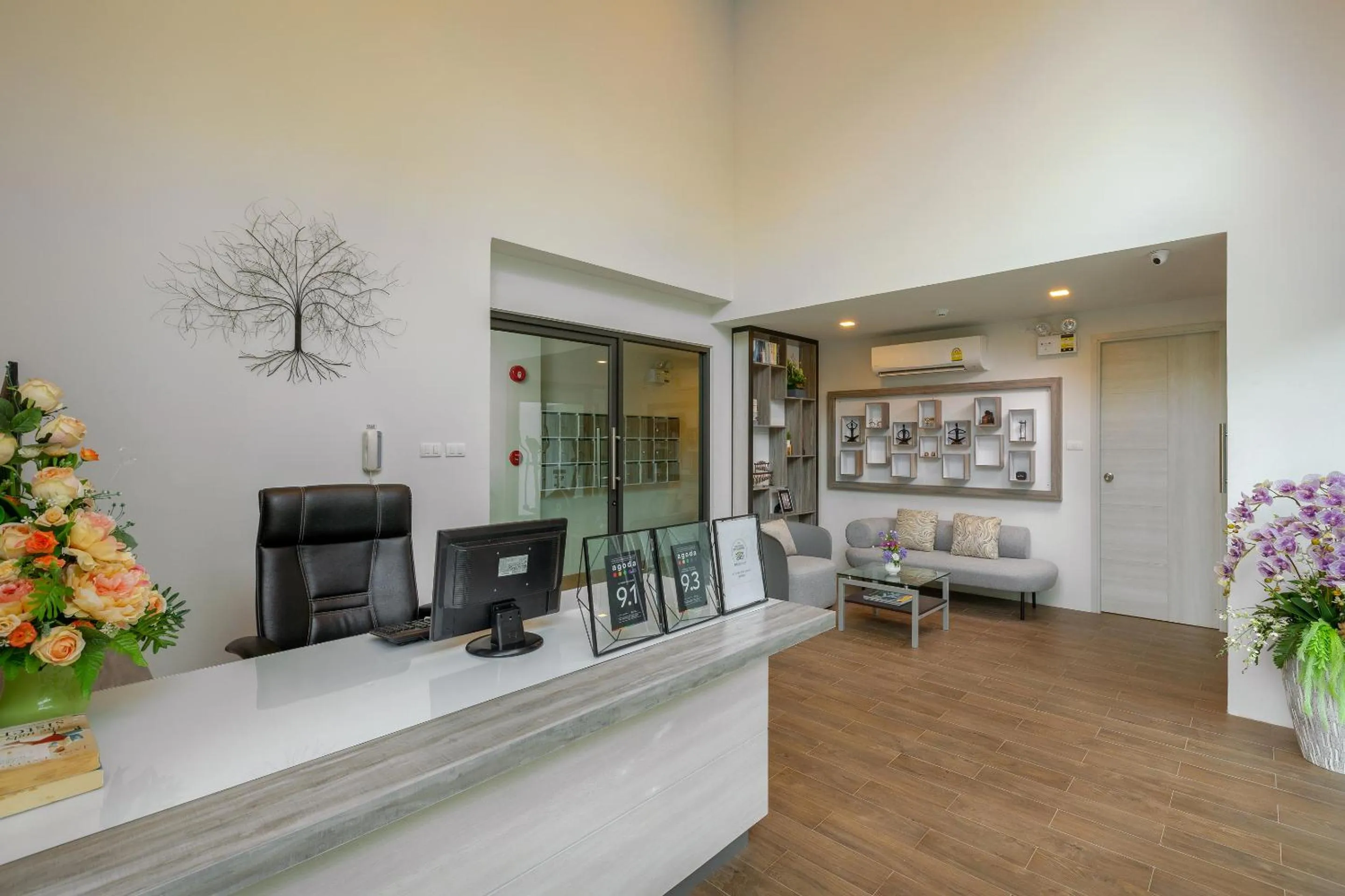 Lobby or reception in Splendid Sea View Resort