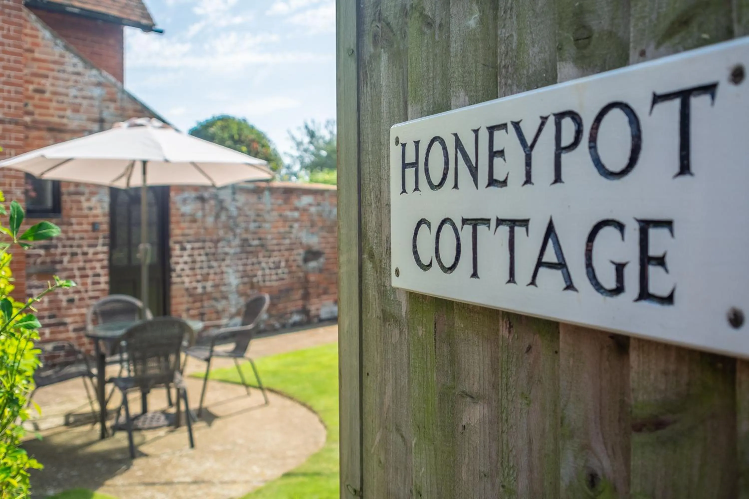 Property building in Honeypot Cottage