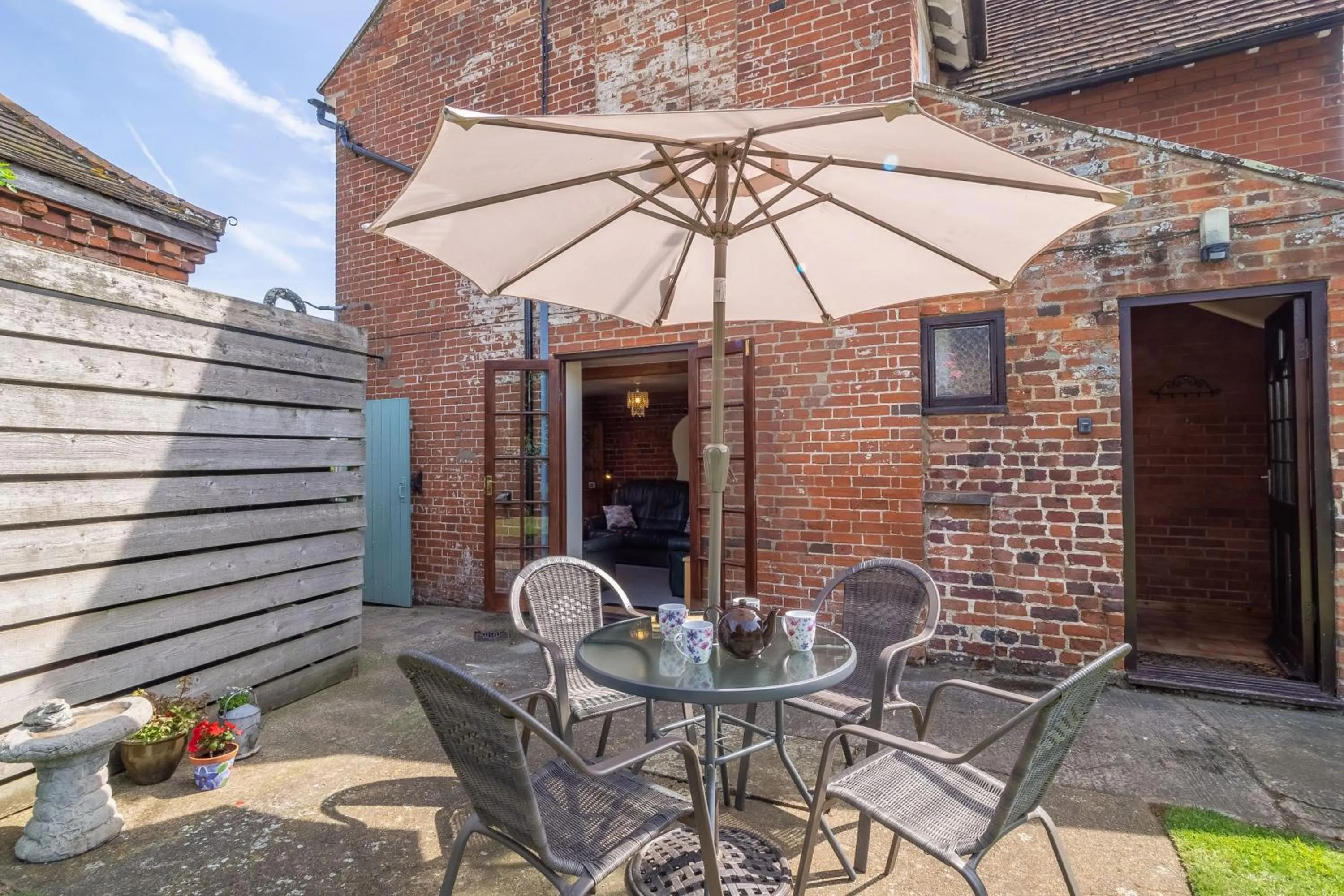 Property building in Honeypot Cottage