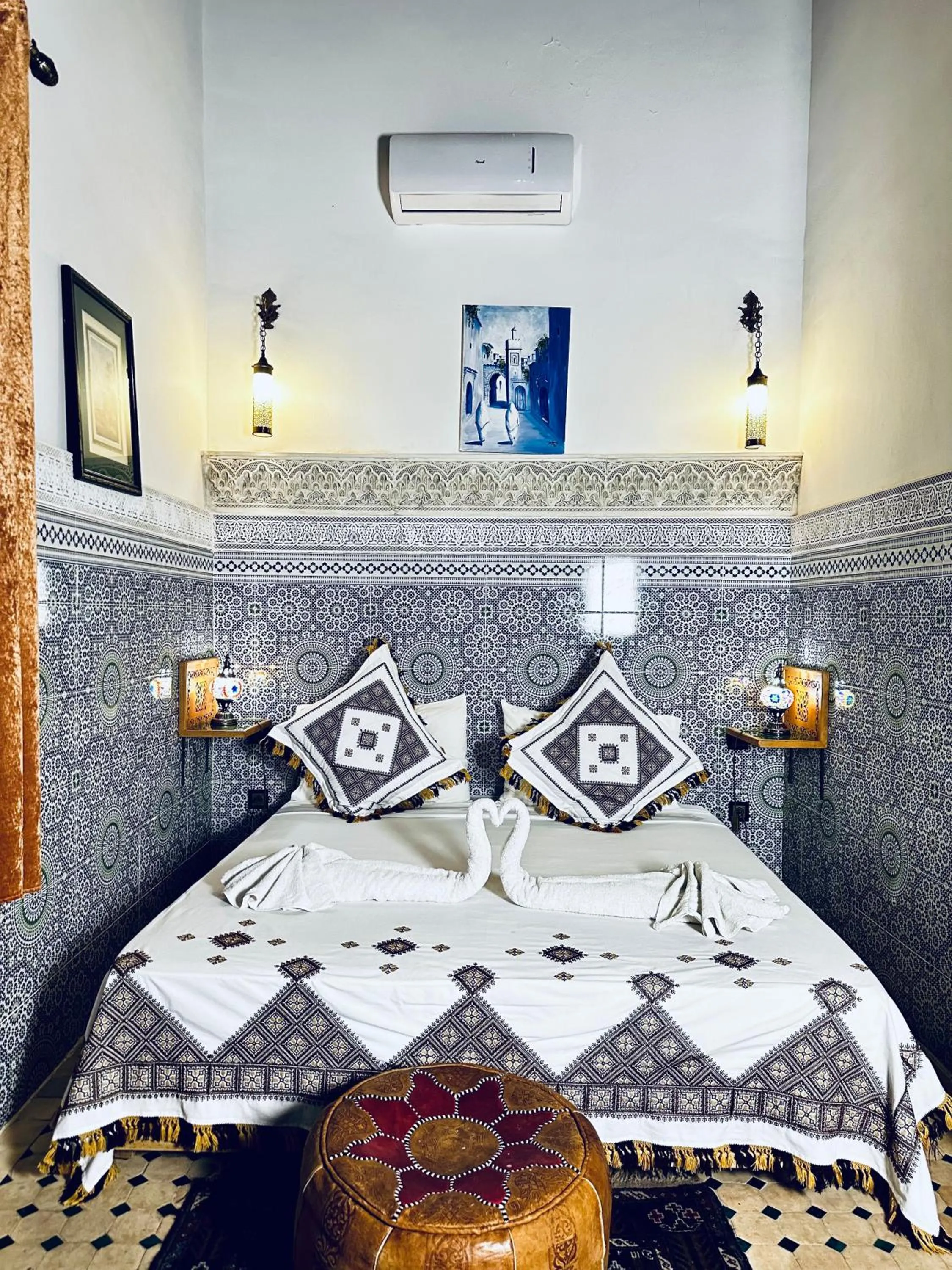 Bed in Riad Le Petit Patrimoine De Fés