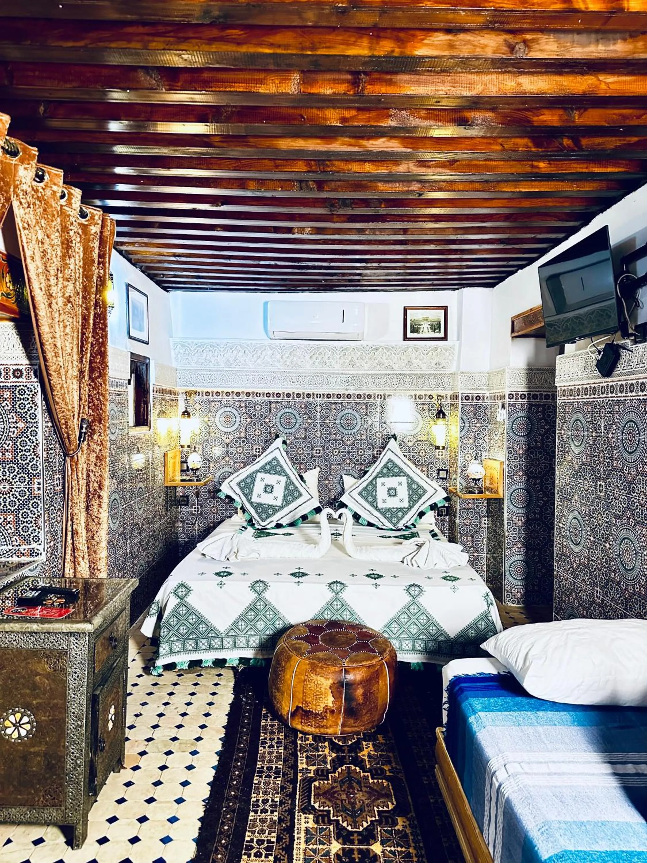 Bed in Riad Le Petit Patrimoine De Fés